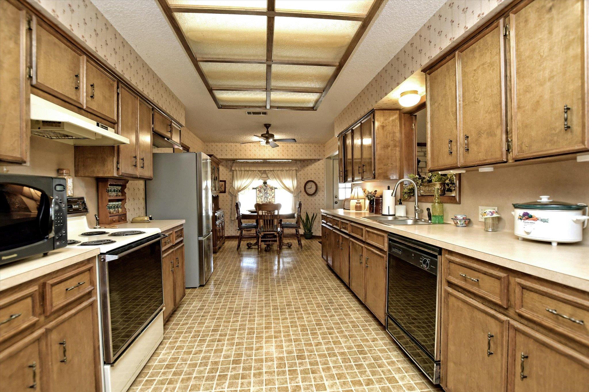 1603 Pin Oak Ln, Round Rock, TX 78681