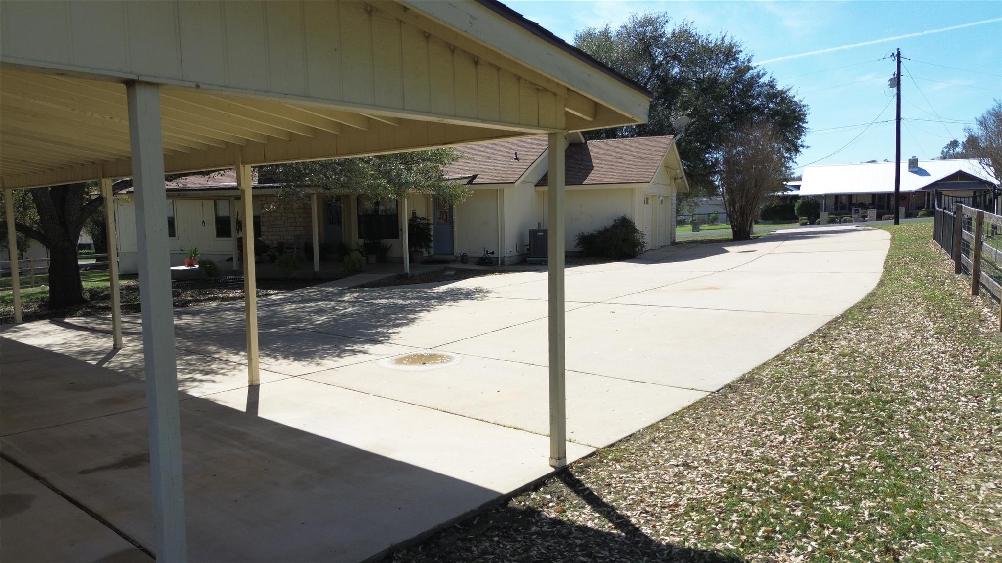 1603 Pin Oak Ln, Round Rock, TX 78681