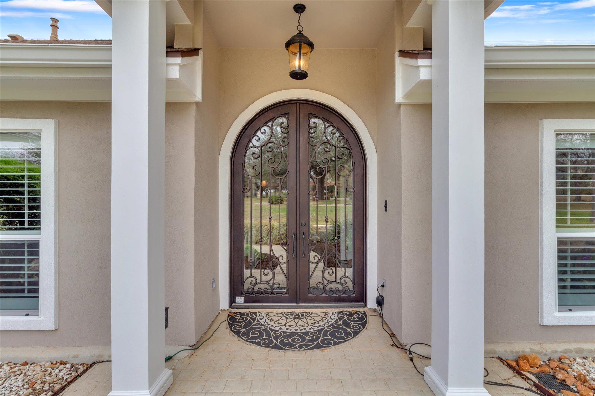 2235 Summit Ridge Dr, San Marcos, TX 78666