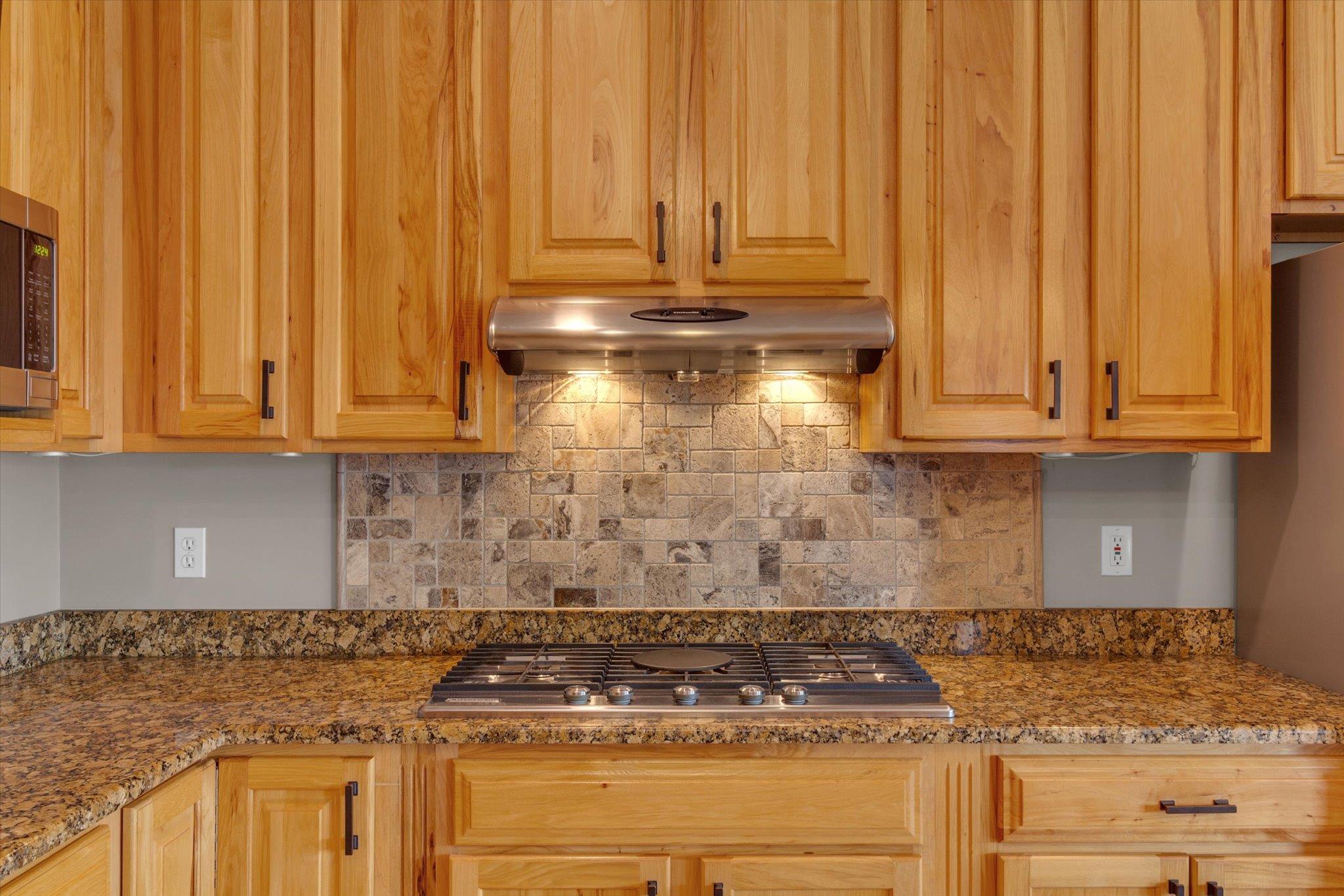 2235 Summit Ridge Dr, San Marcos, TX 78666