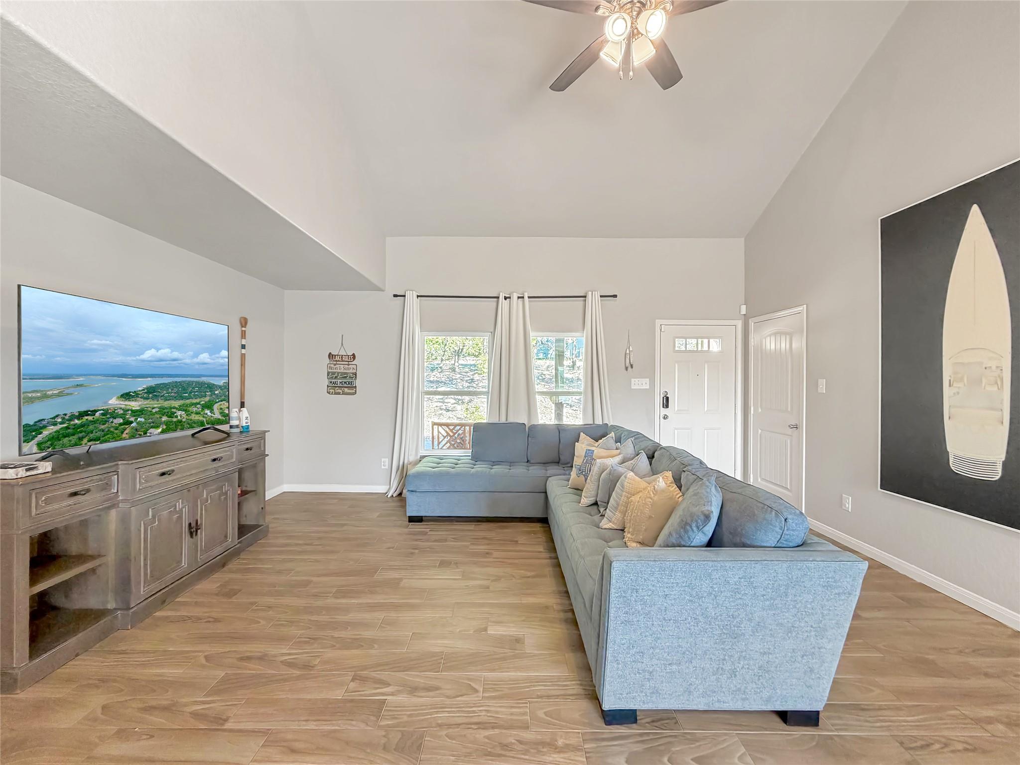 156 Deer Run Pass, Canyon Lake, TX 78133