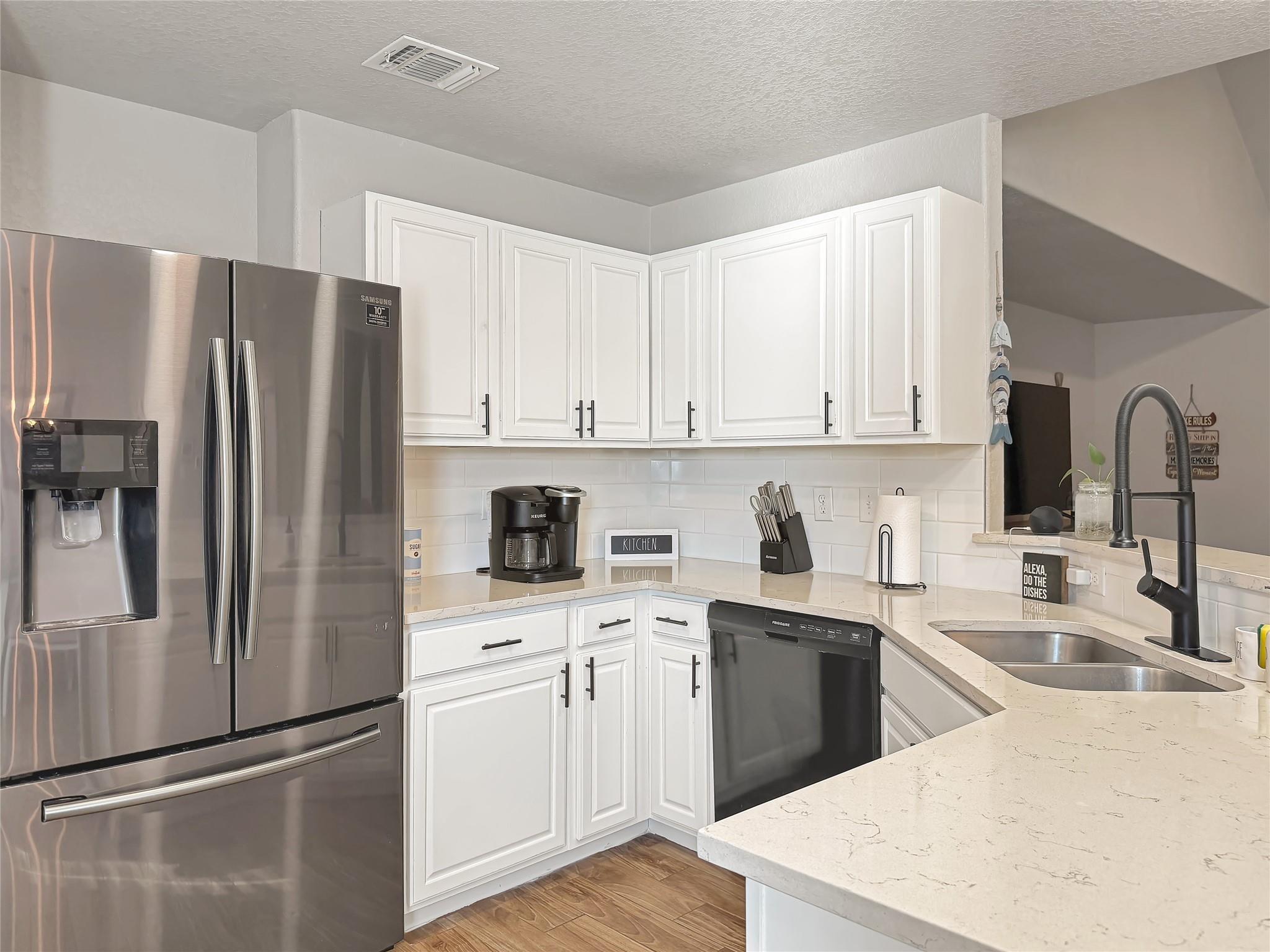 156 Deer Run Pass, Canyon Lake, TX 78133