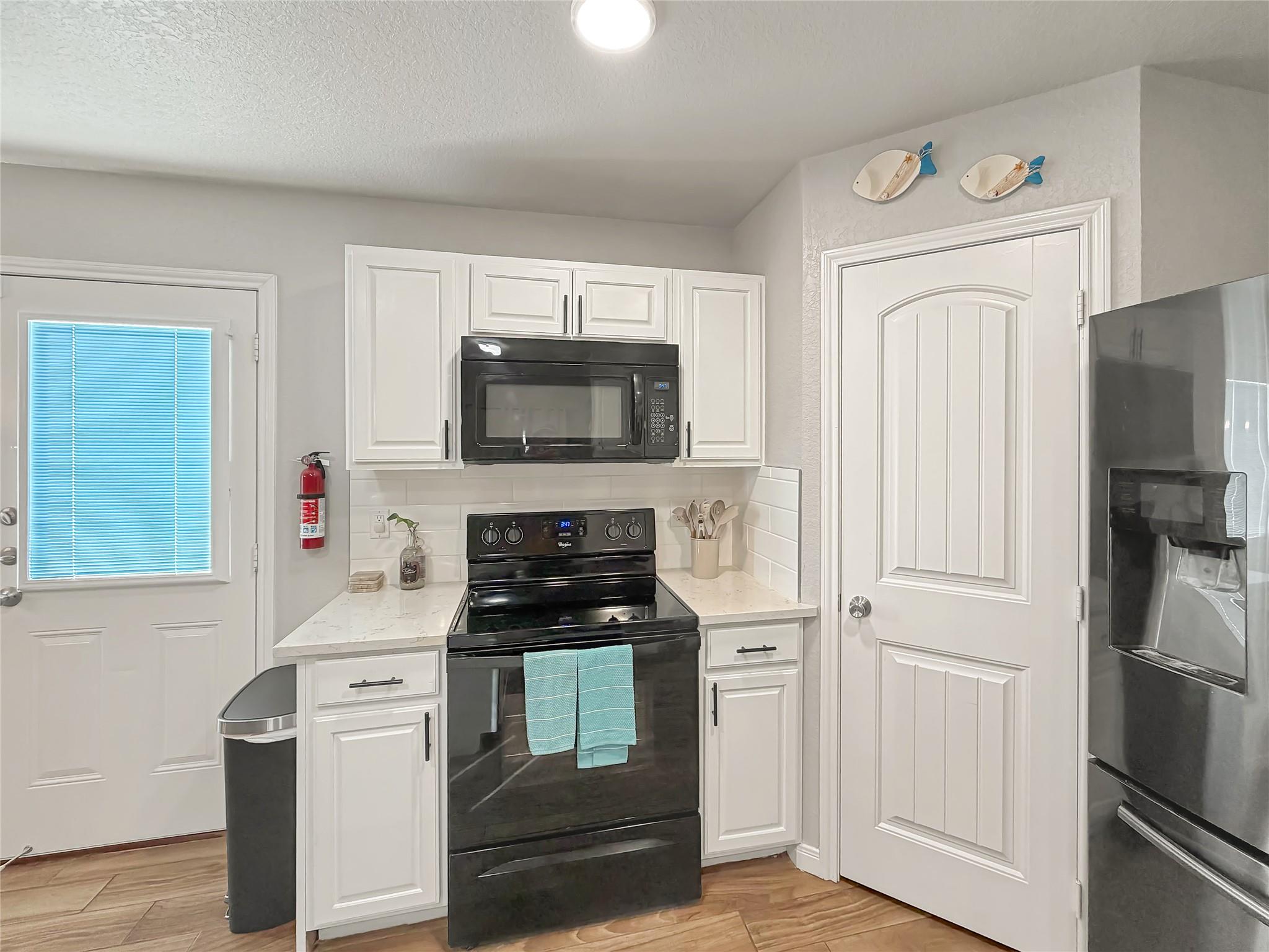 156 Deer Run Pass, Canyon Lake, TX 78133