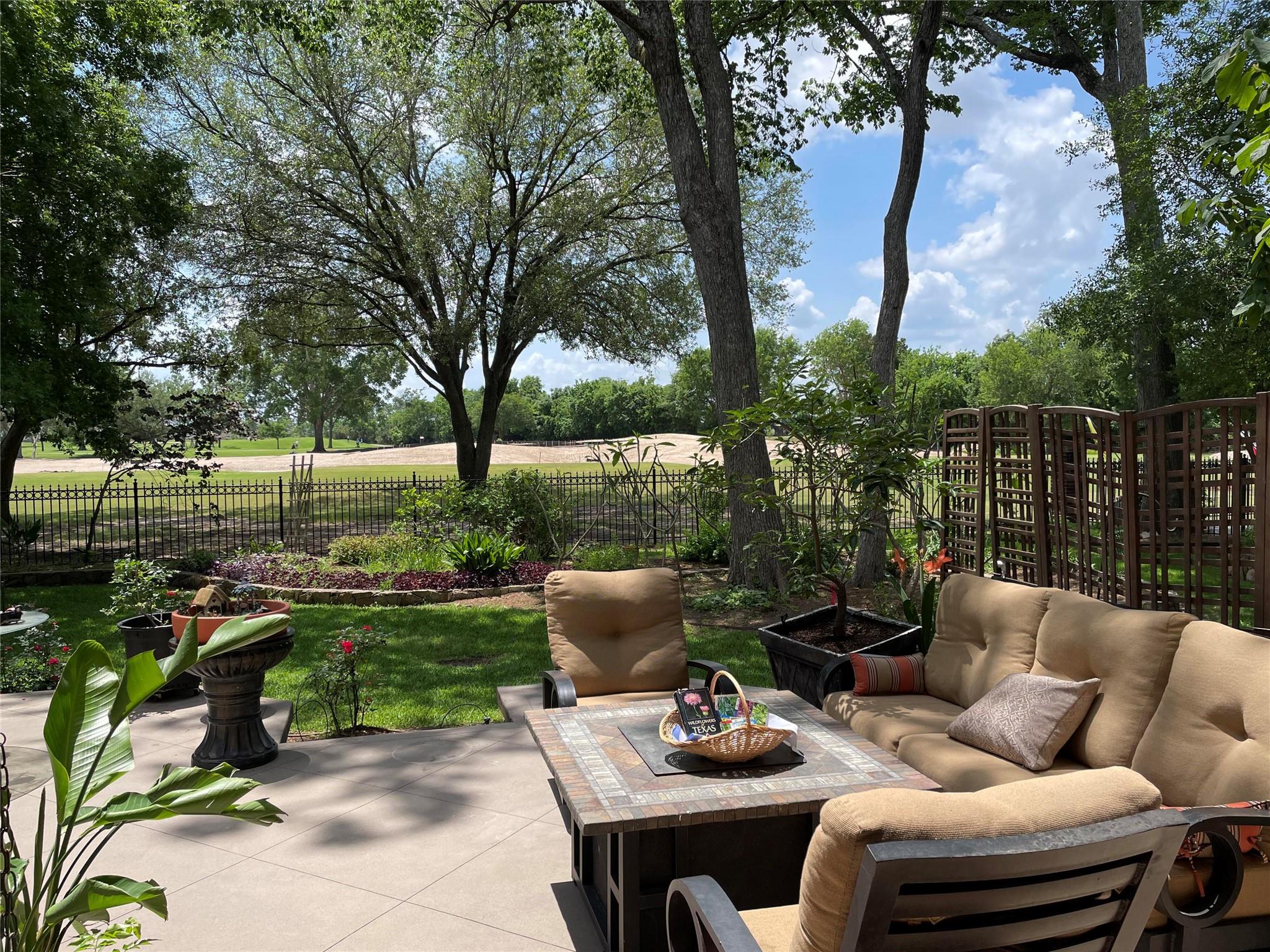 18327 Langsbury Dr, Houston, TX 77084