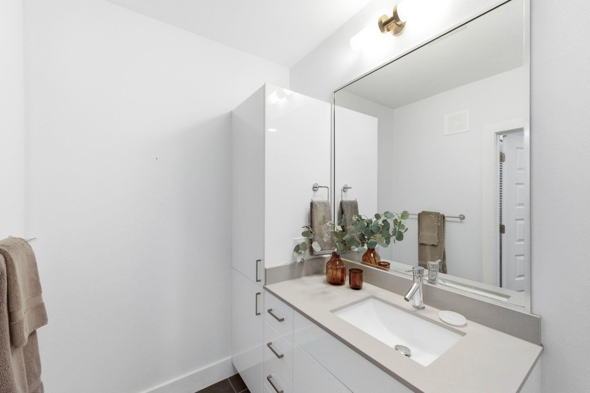 2213 Poquito St # 315, Austin, TX 78722