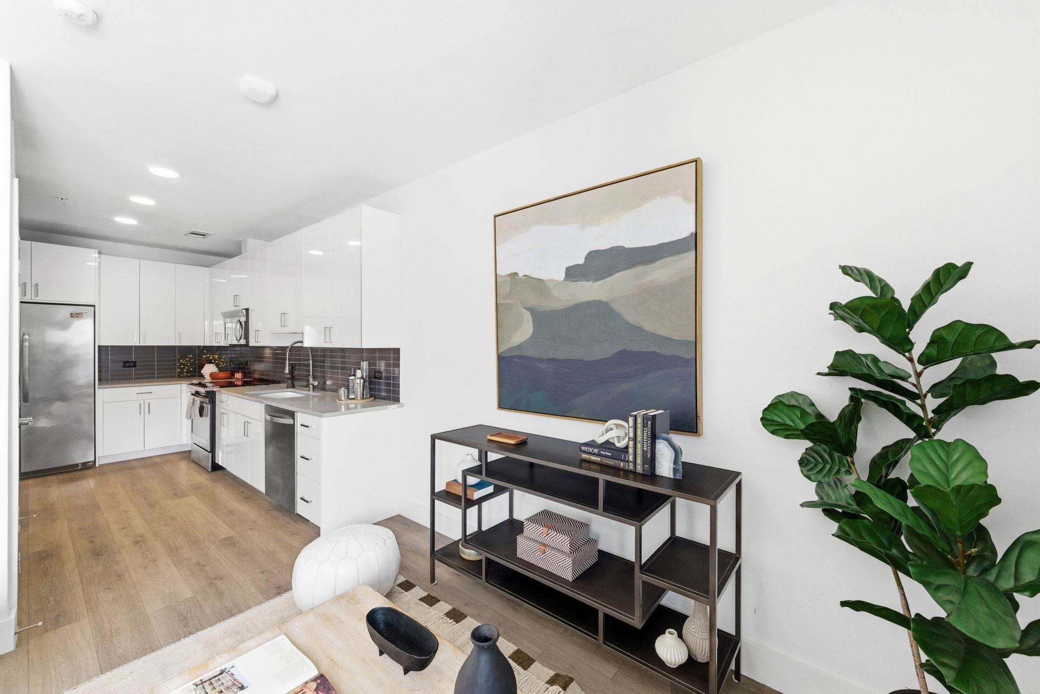 2213 Poquito St # 315, Austin, TX 78722