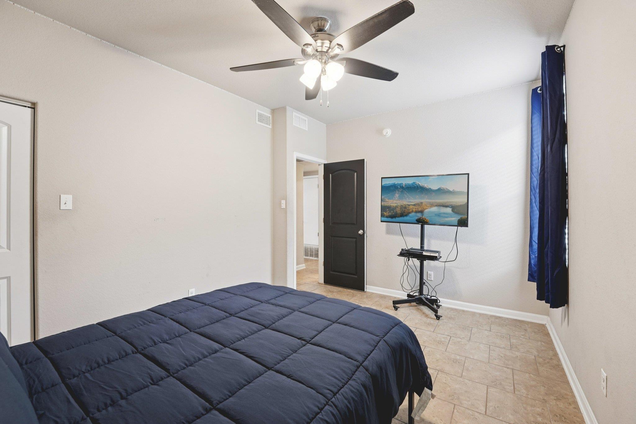 1048 Sanders, Kyle, TX 78640