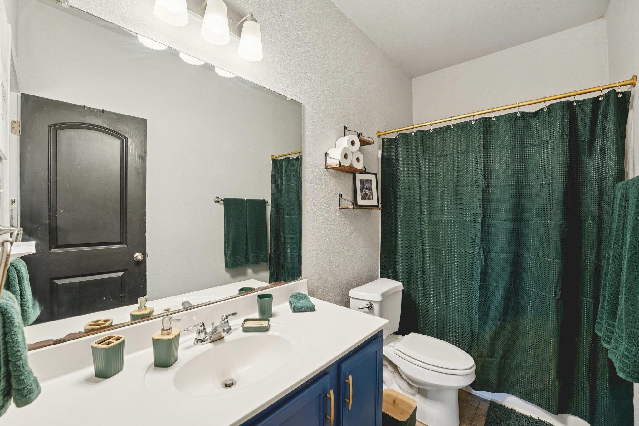 1048 Sanders, Kyle, TX 78640