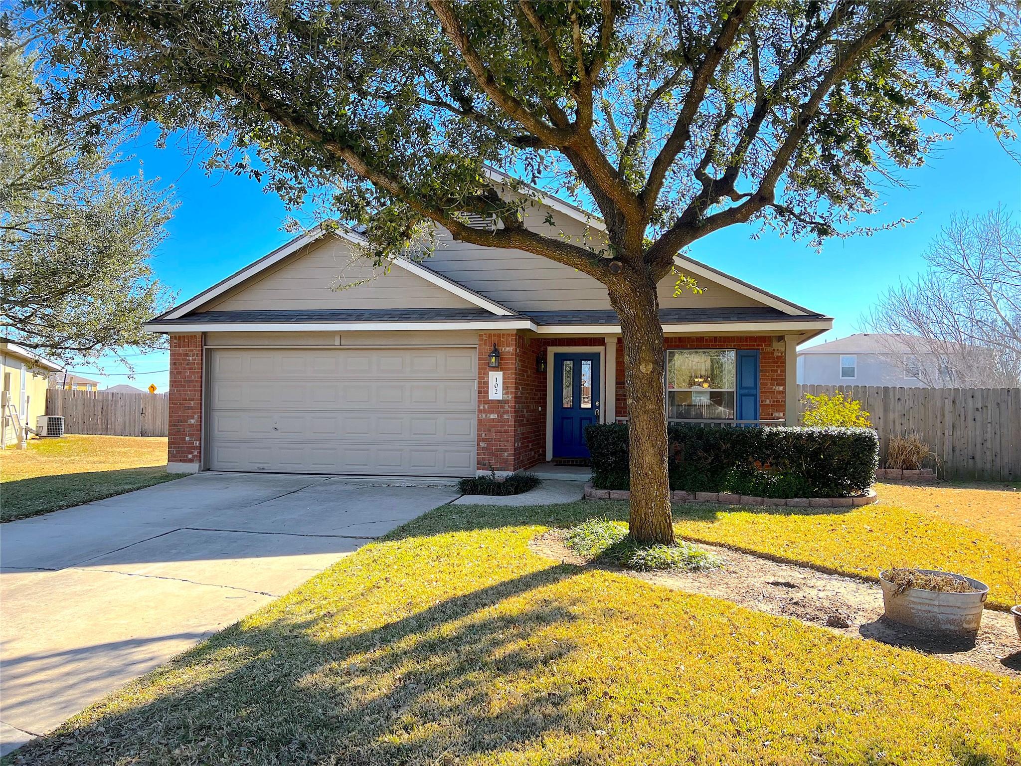 102 Wren Cv, Hutto, TX 78634