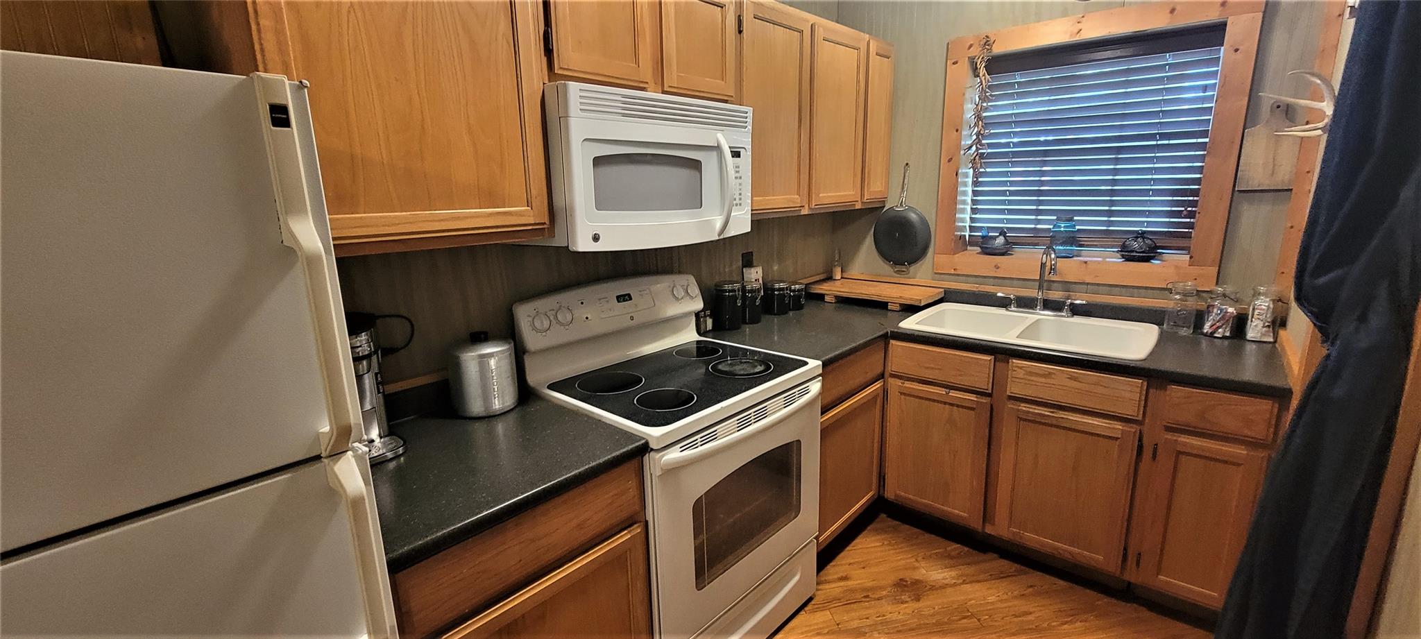 3321 County Road 457, Thorndale, TX 76577