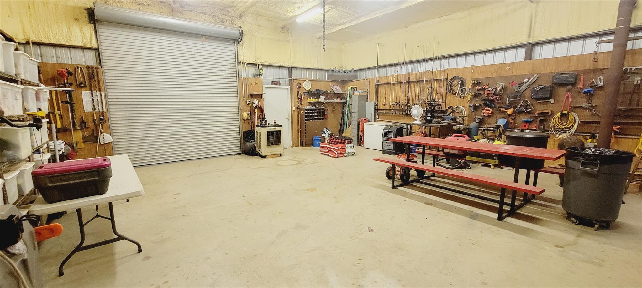 3321 County Road 457, Thorndale, TX 76577