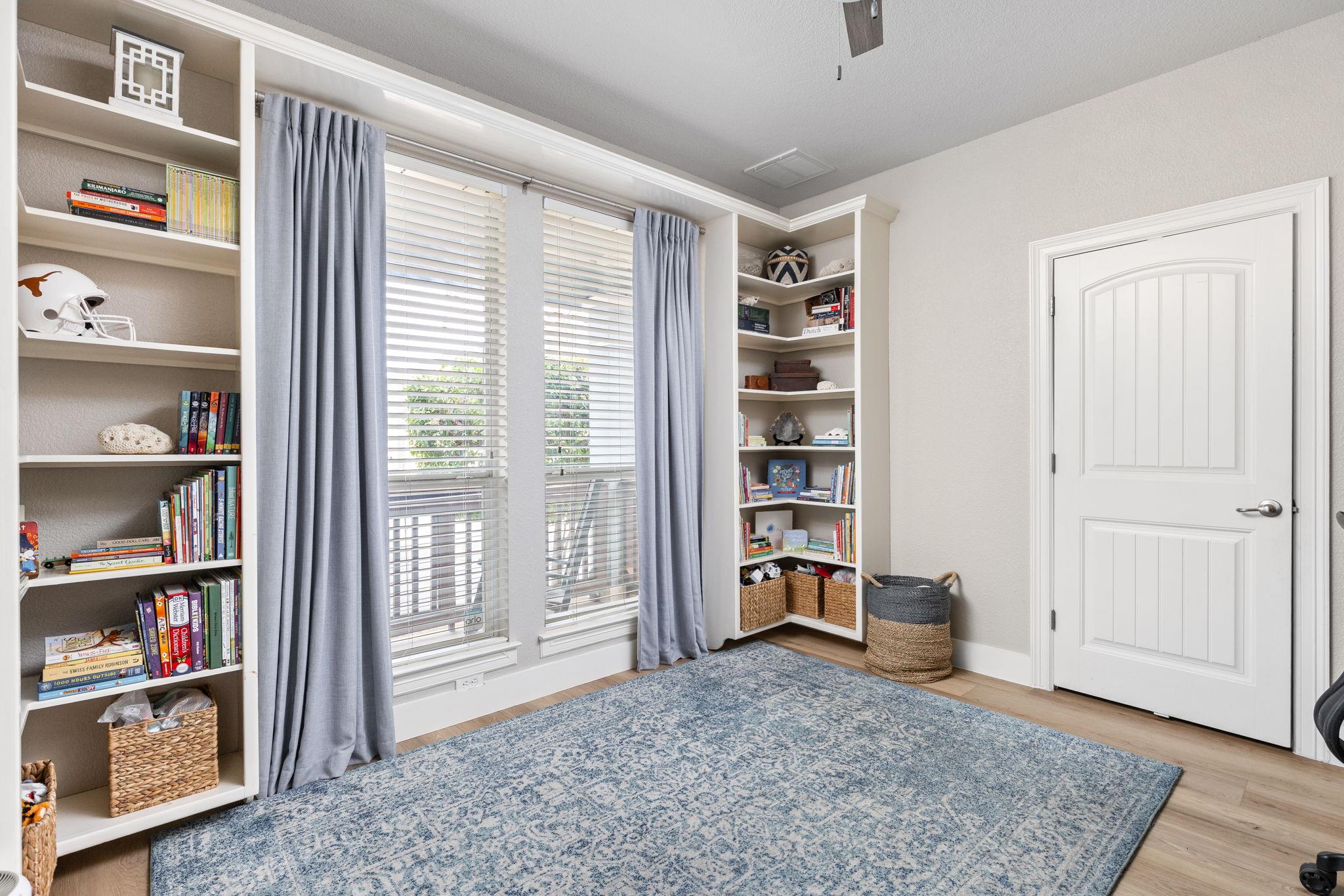 3824 Hermalinda St, Austin, TX 78723