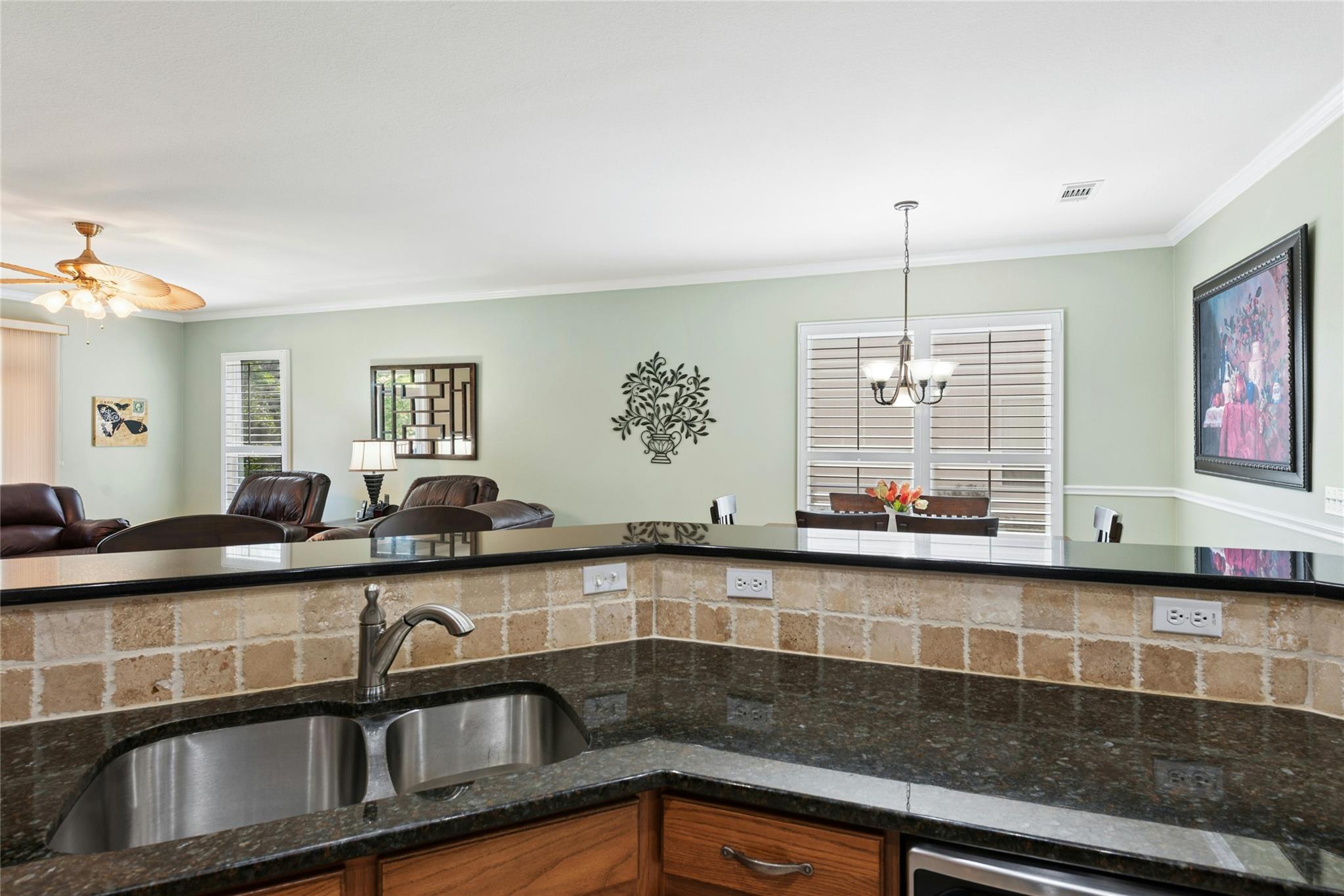 213 Crockett Loop, Georgetown, TX 78633