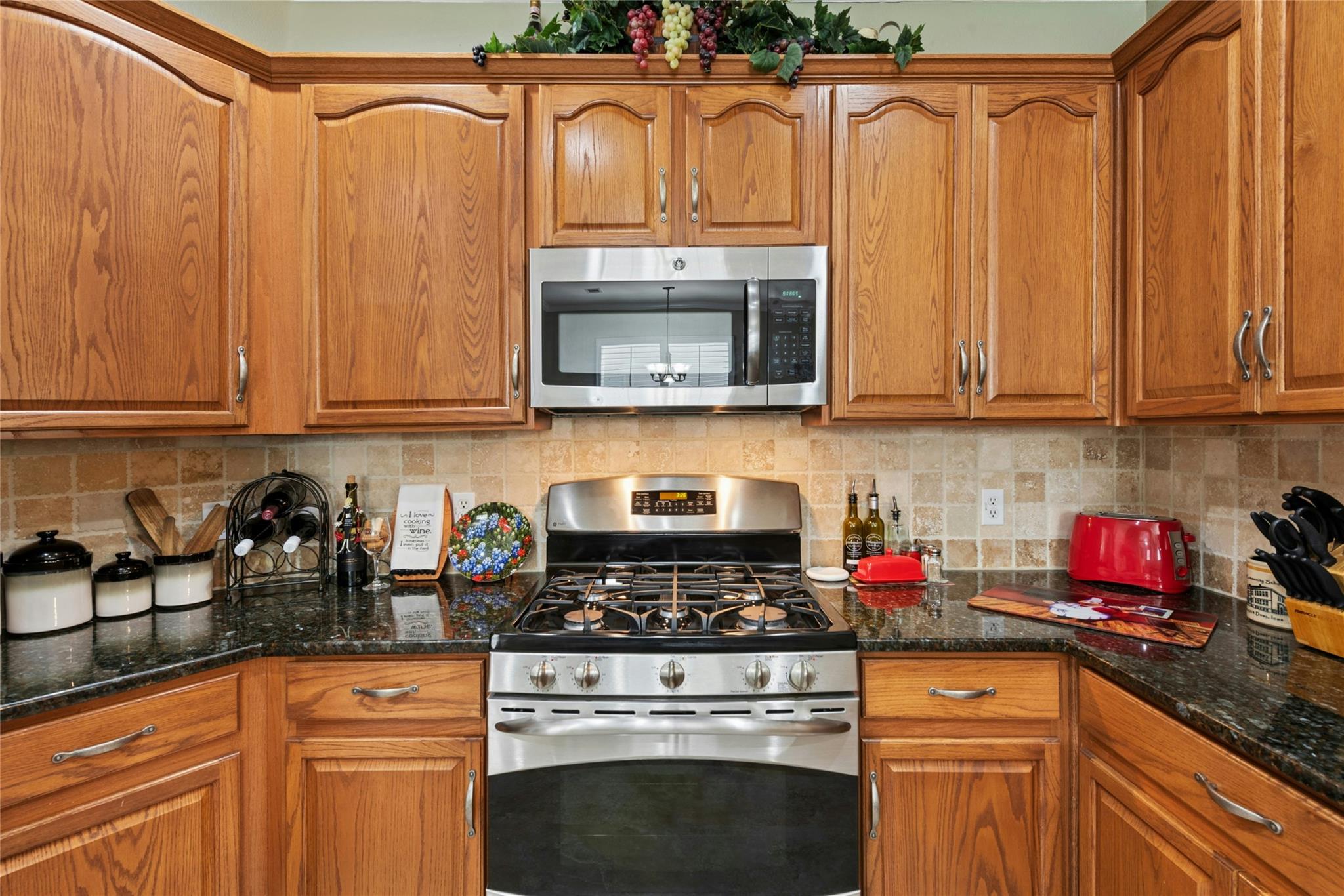 213 Crockett Loop, Georgetown, TX 78633