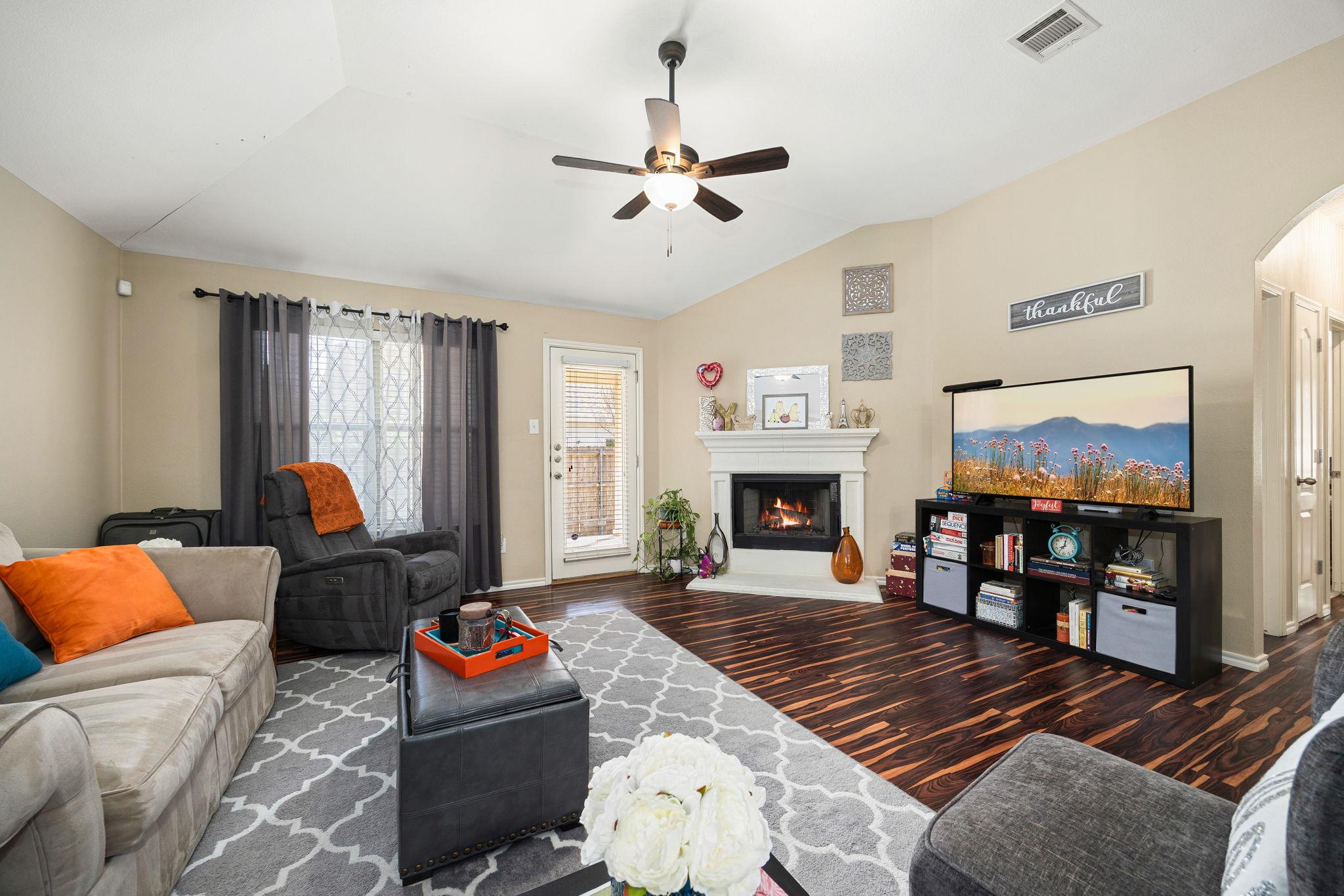 1009 Zeus Cir, Round Rock, TX 78665