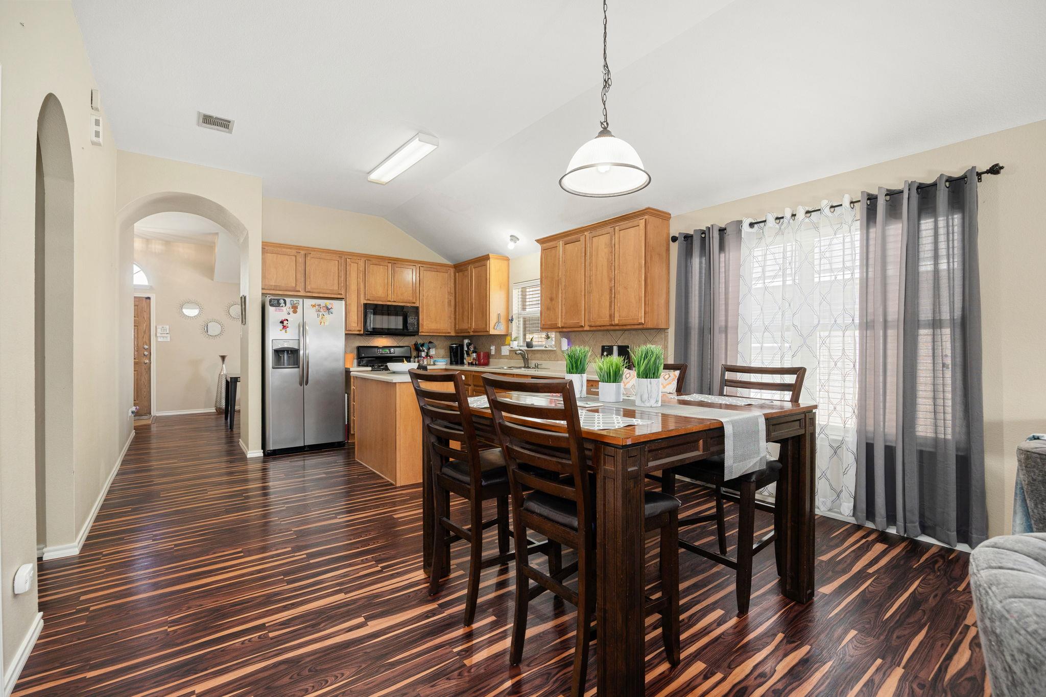 1009 Zeus Cir, Round Rock, TX 78665