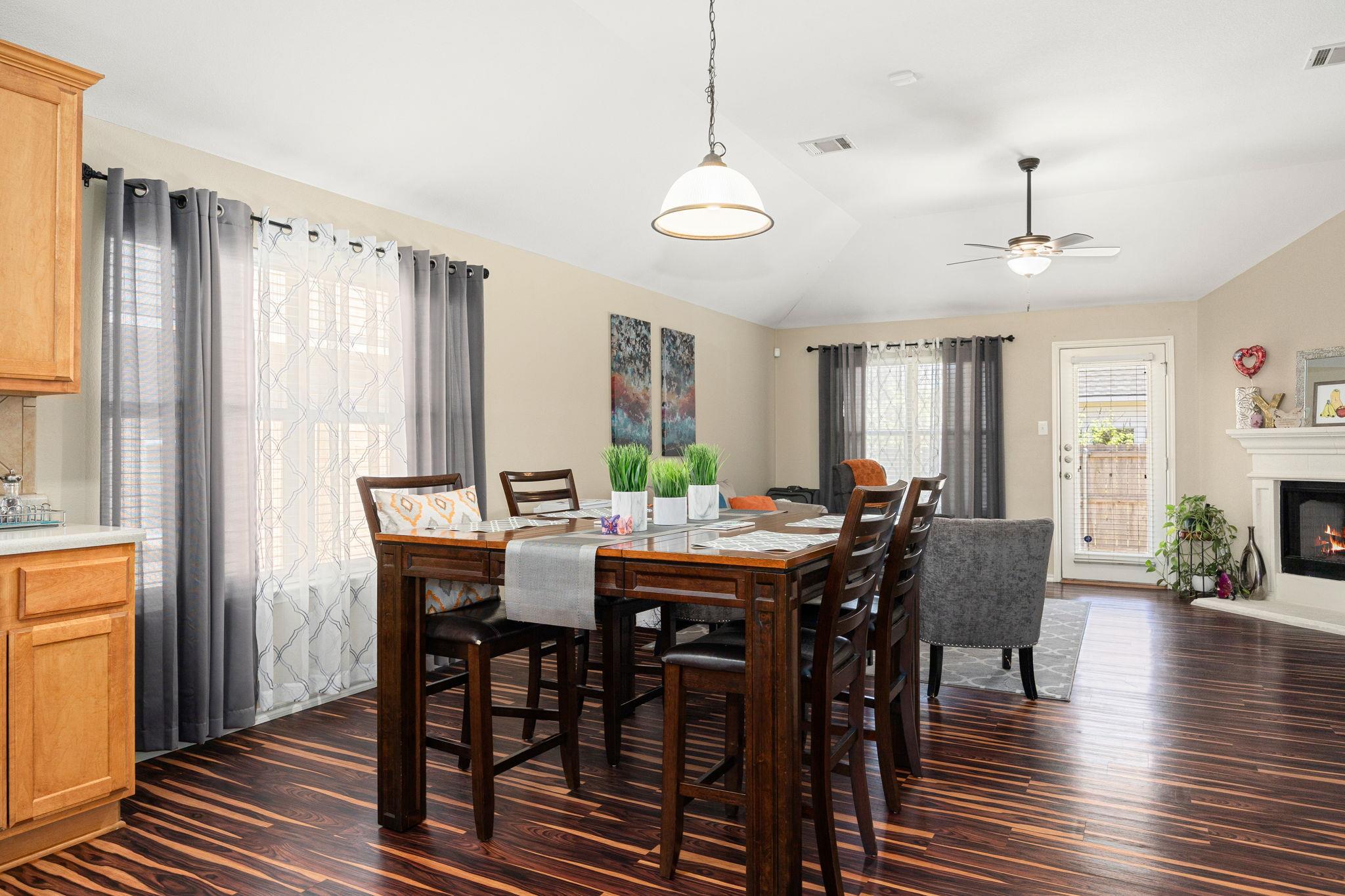 1009 Zeus Cir, Round Rock, TX 78665