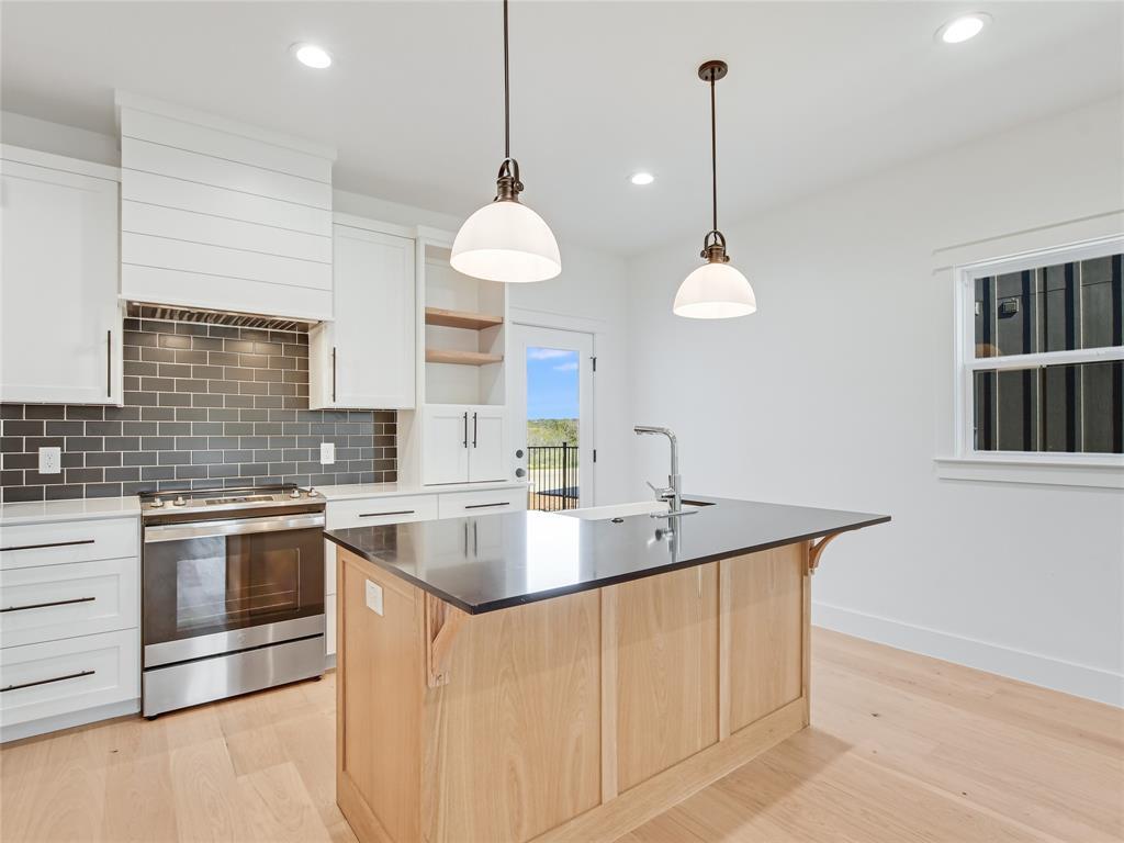 416 Stagecoach Trl, San Marcos, TX 78666