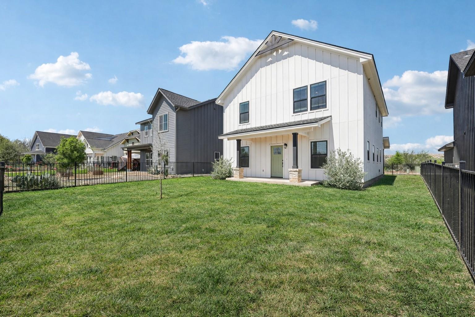 416 Stagecoach Trl, San Marcos, TX 78666