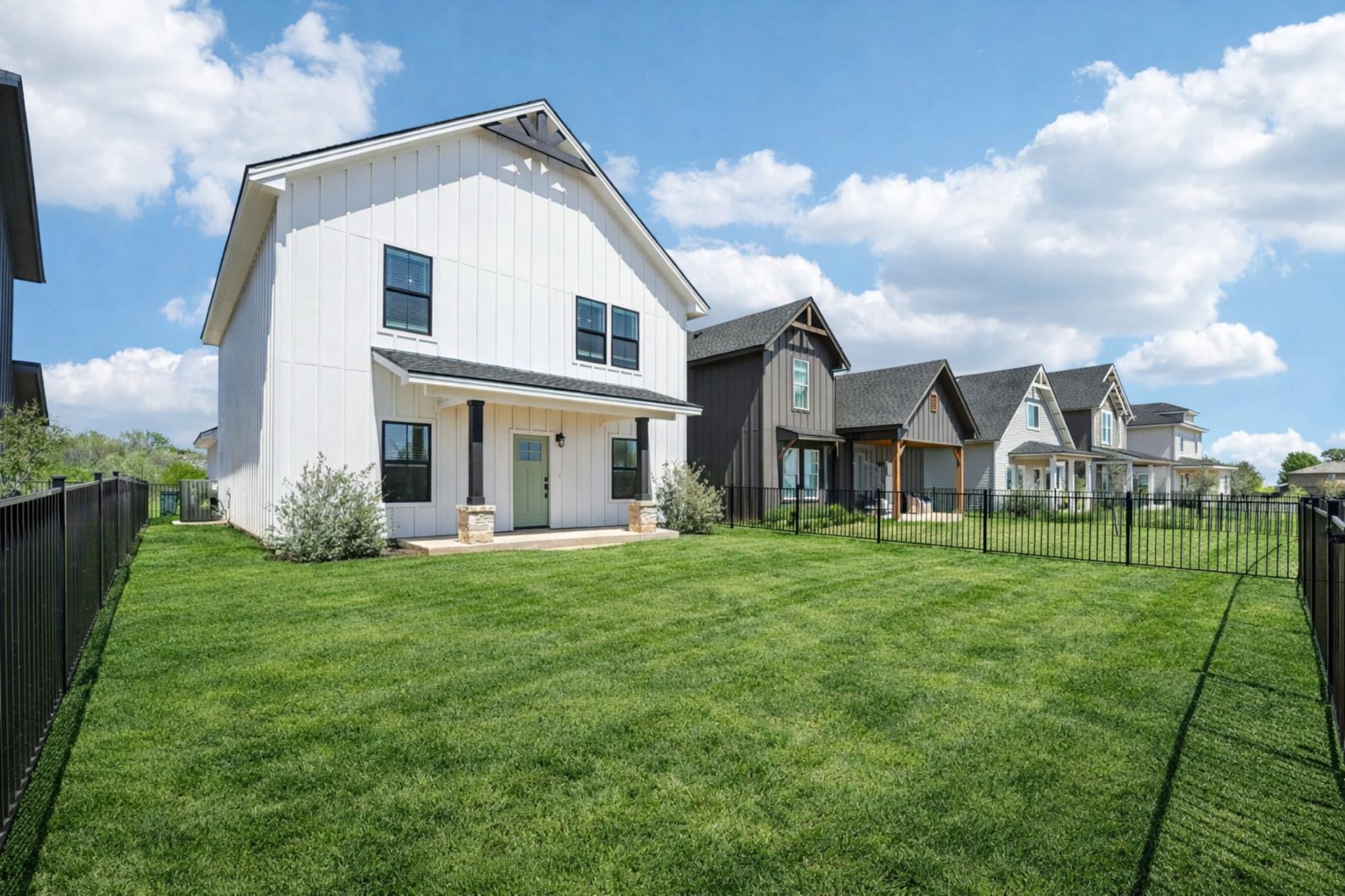 416 Stagecoach Trl, San Marcos, TX 78666