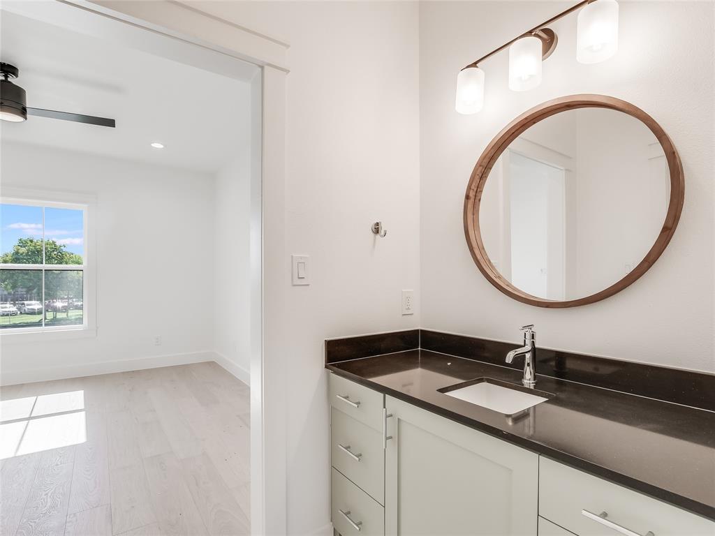 416 Stagecoach Trl, San Marcos, TX 78666