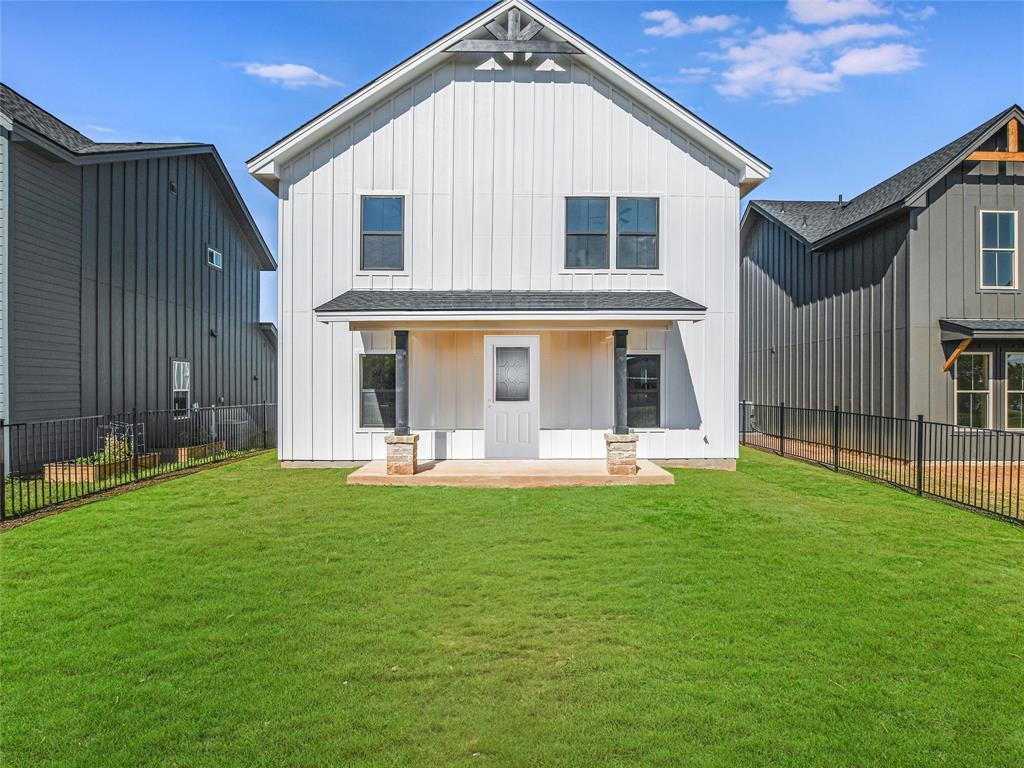 416 Stagecoach Trl, San Marcos, TX 78666