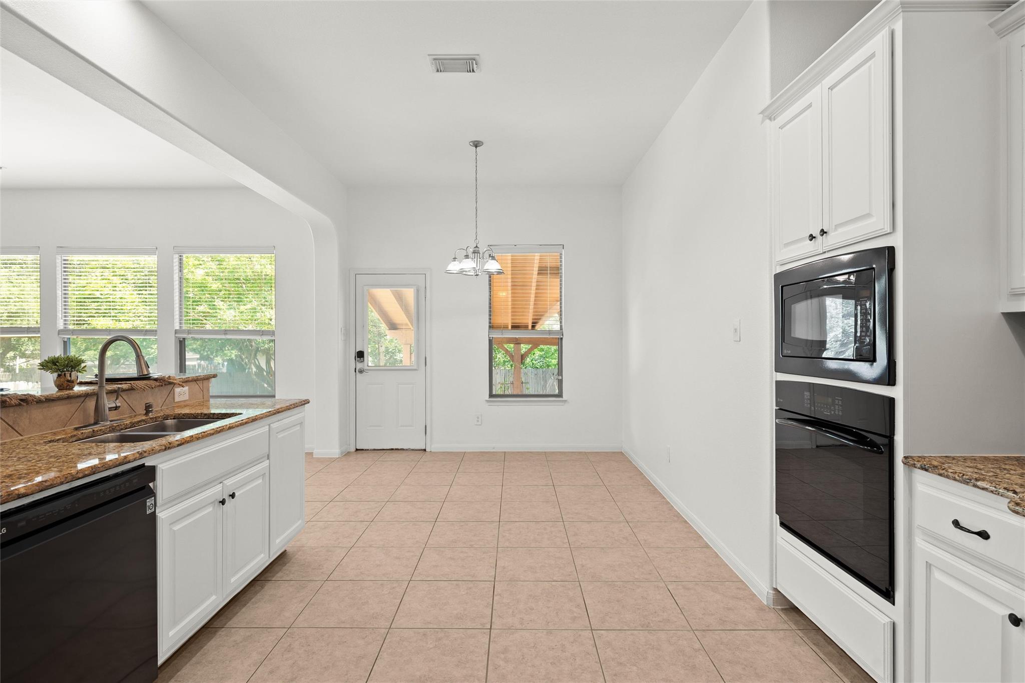 260 Kiras Ct, Austin, TX 78737