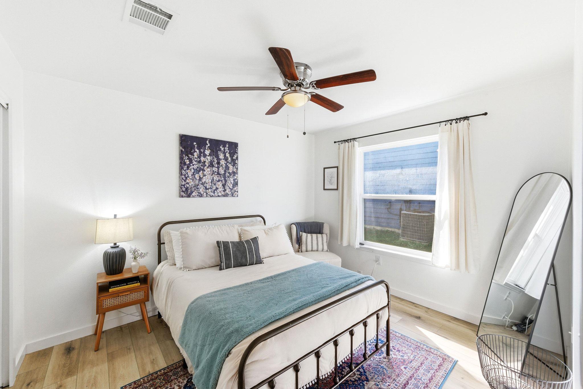 5905 Los Dios Pl, Del Valle, TX 78617