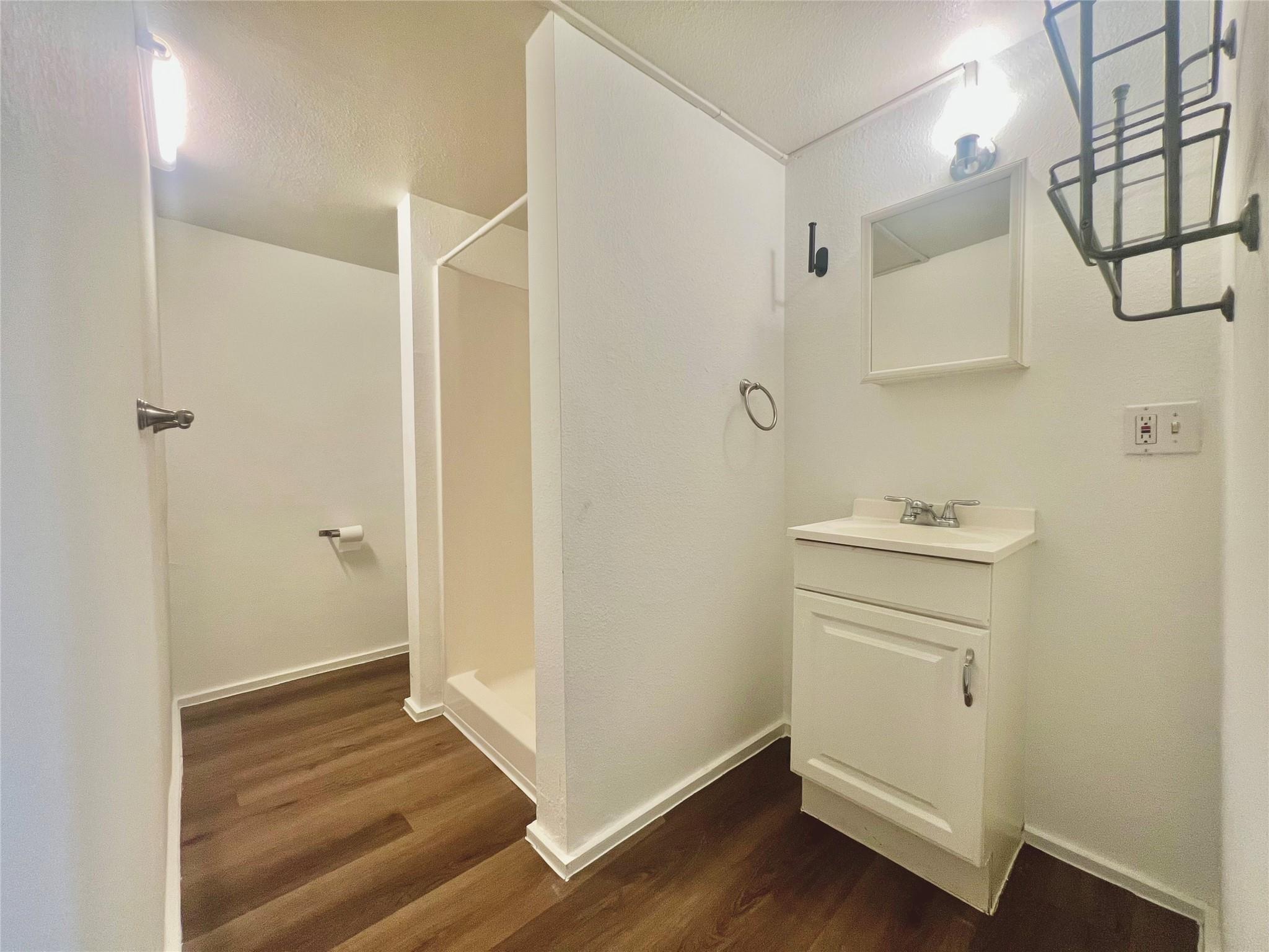 1036 E 43rd St # B, Austin, TX 78751