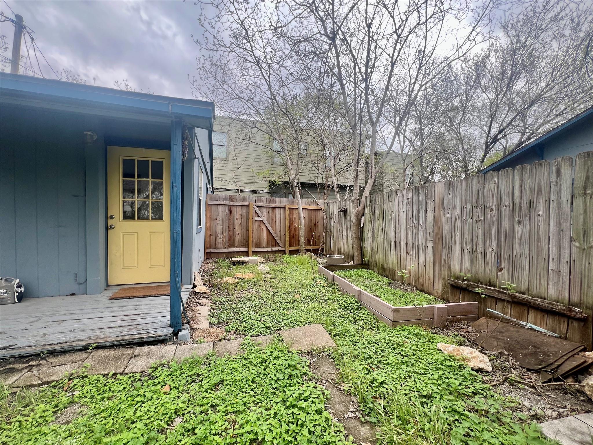1036 E 43rd St # B, Austin, TX 78751