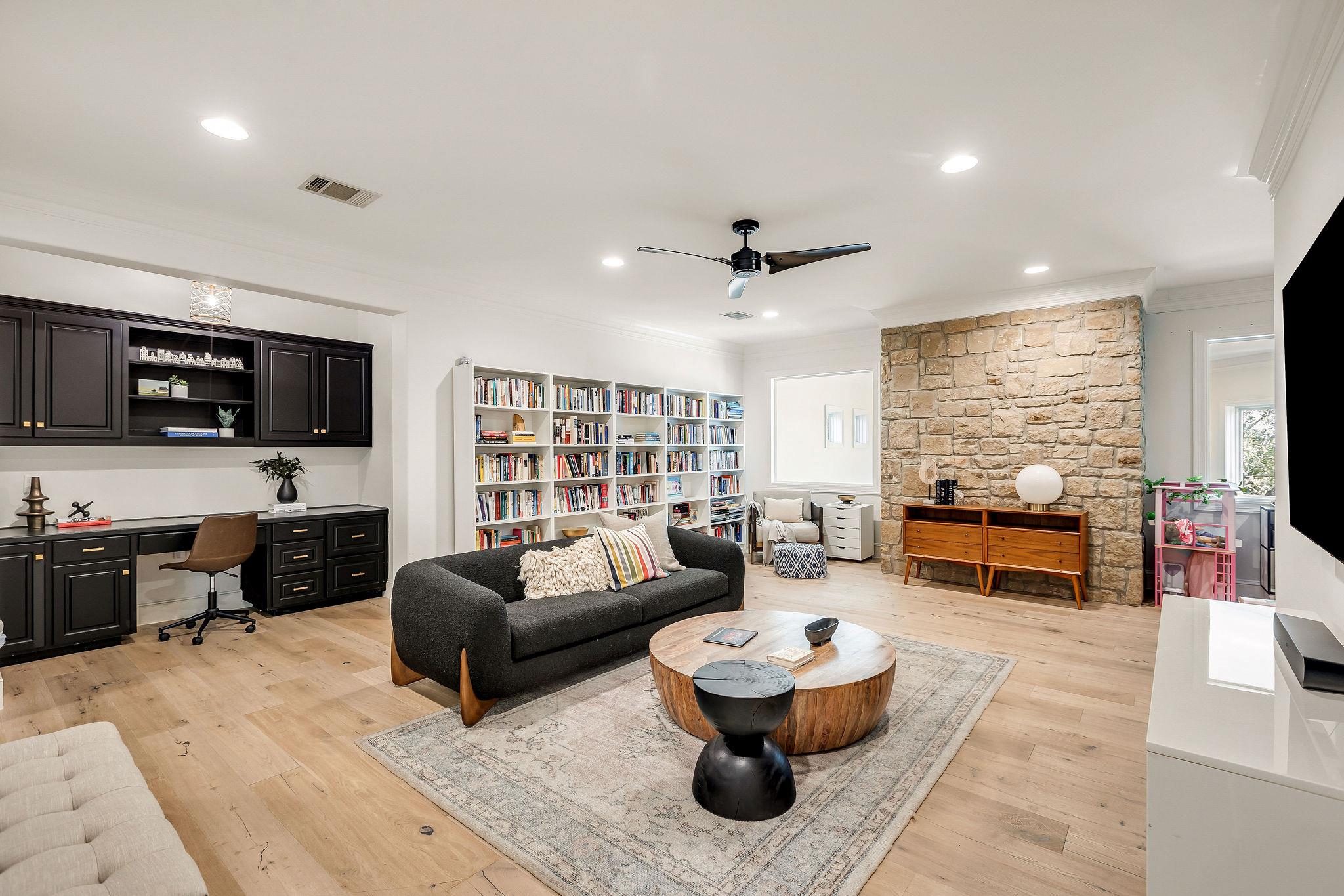 3704 Agape Ln, Austin, TX 78735