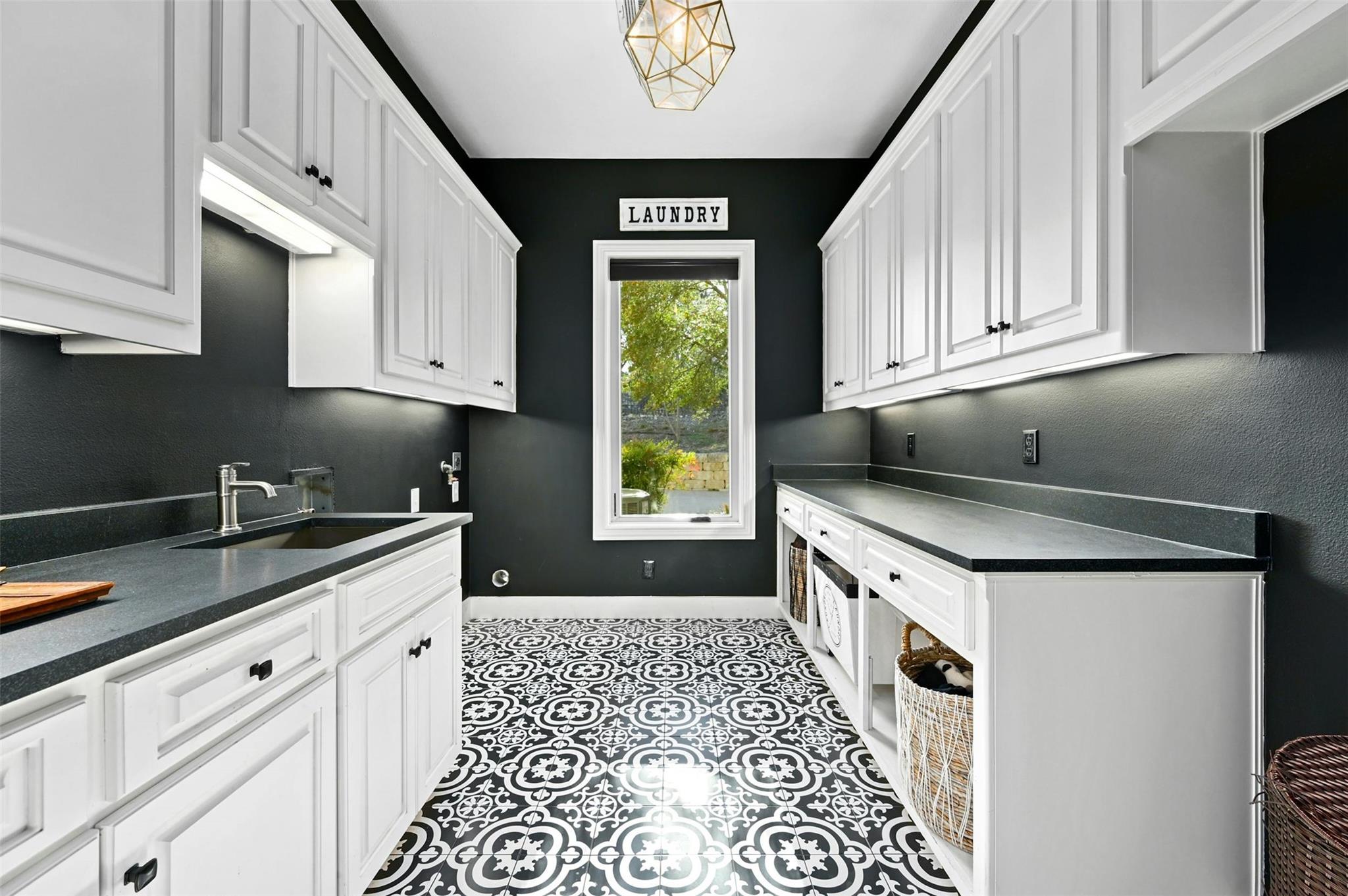 3704 Agape Ln, Austin, TX 78735