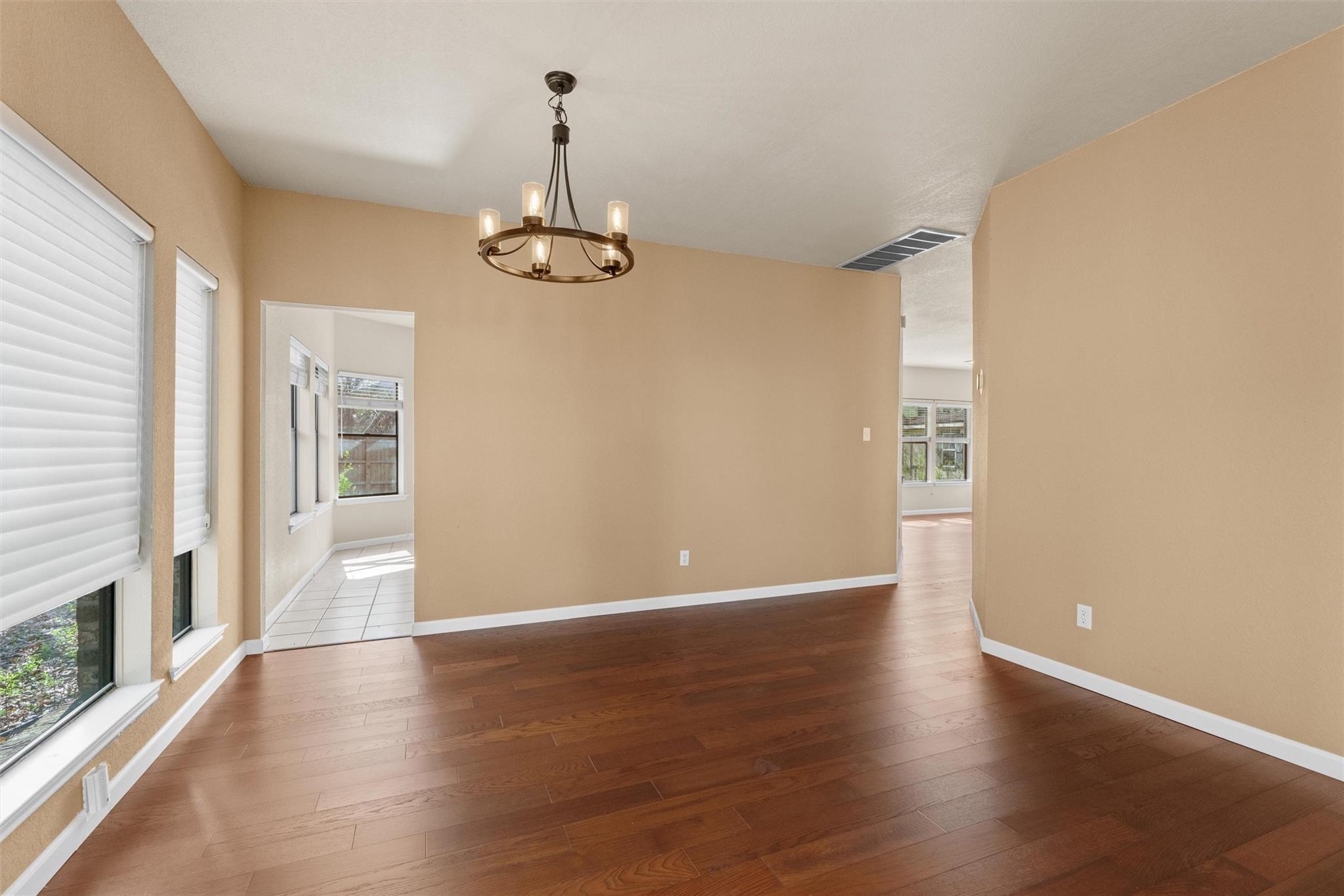 7902 Cahill Dr, Austin, TX 78729