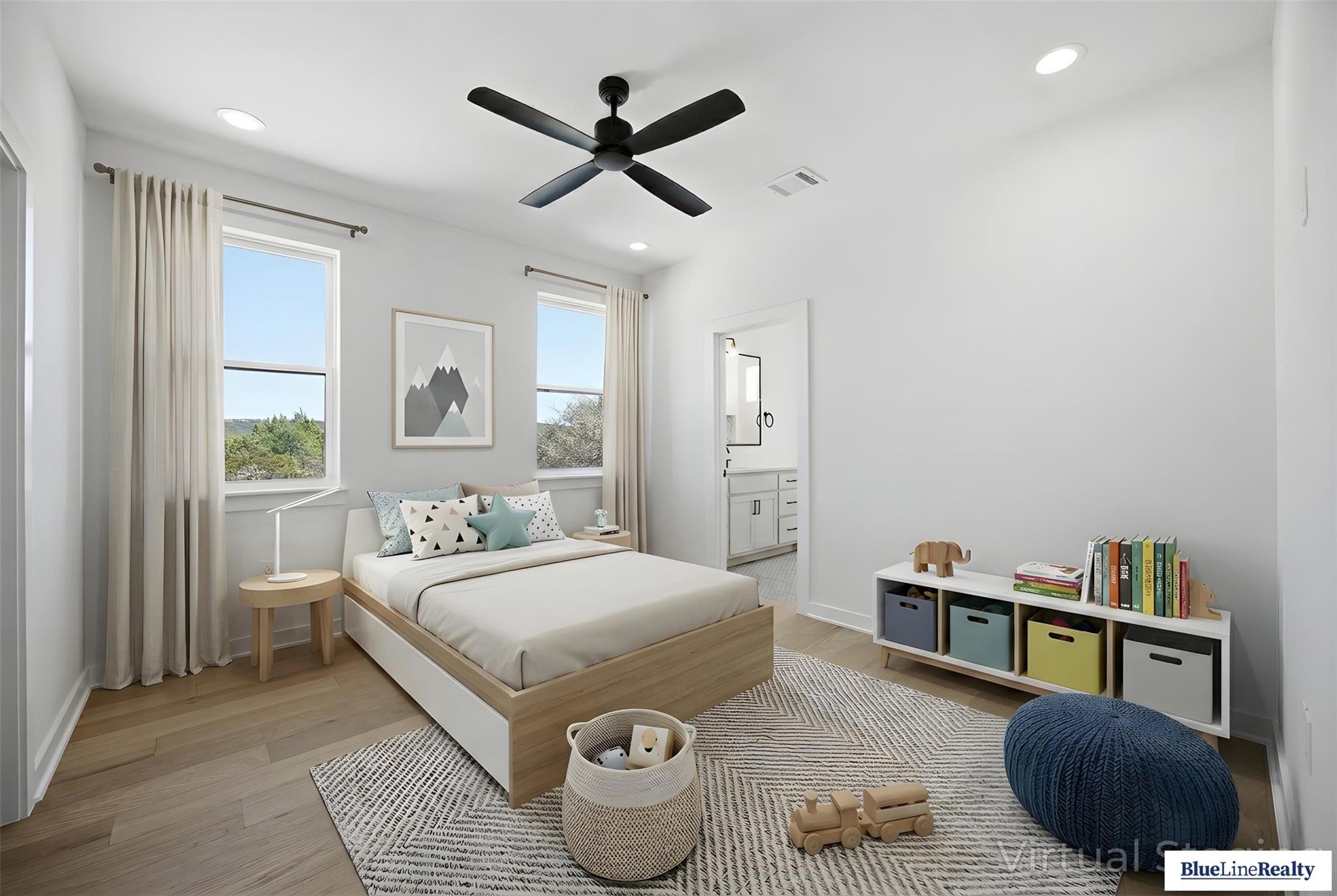 18305 Lake Oaks Dr, Jonestown, TX 78645