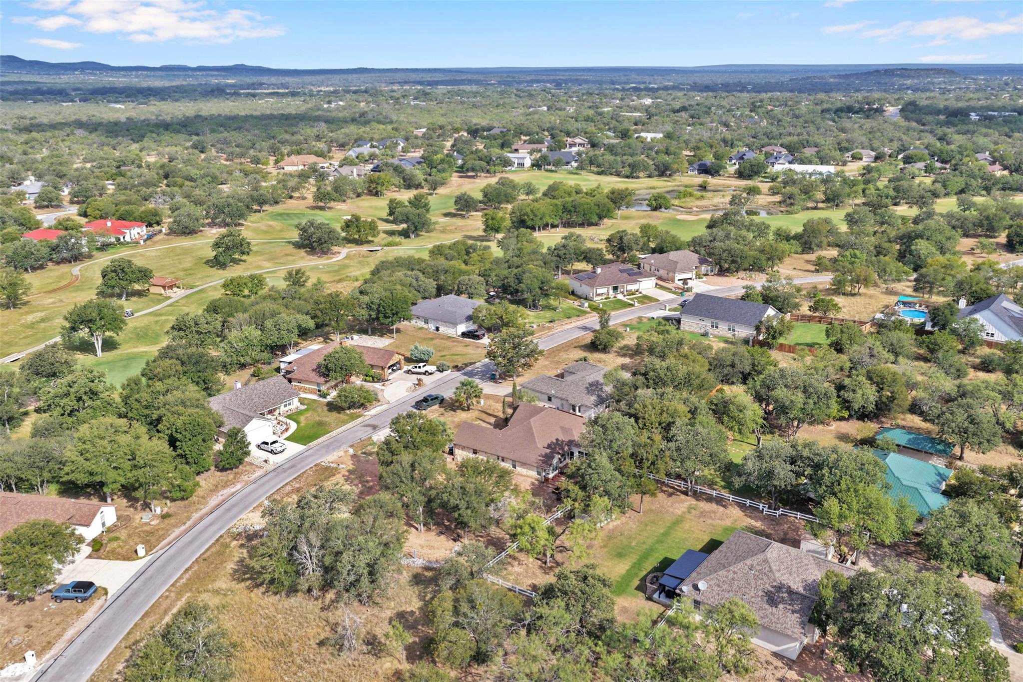122 Eagle Point Dr, Kingsland, TX 78639