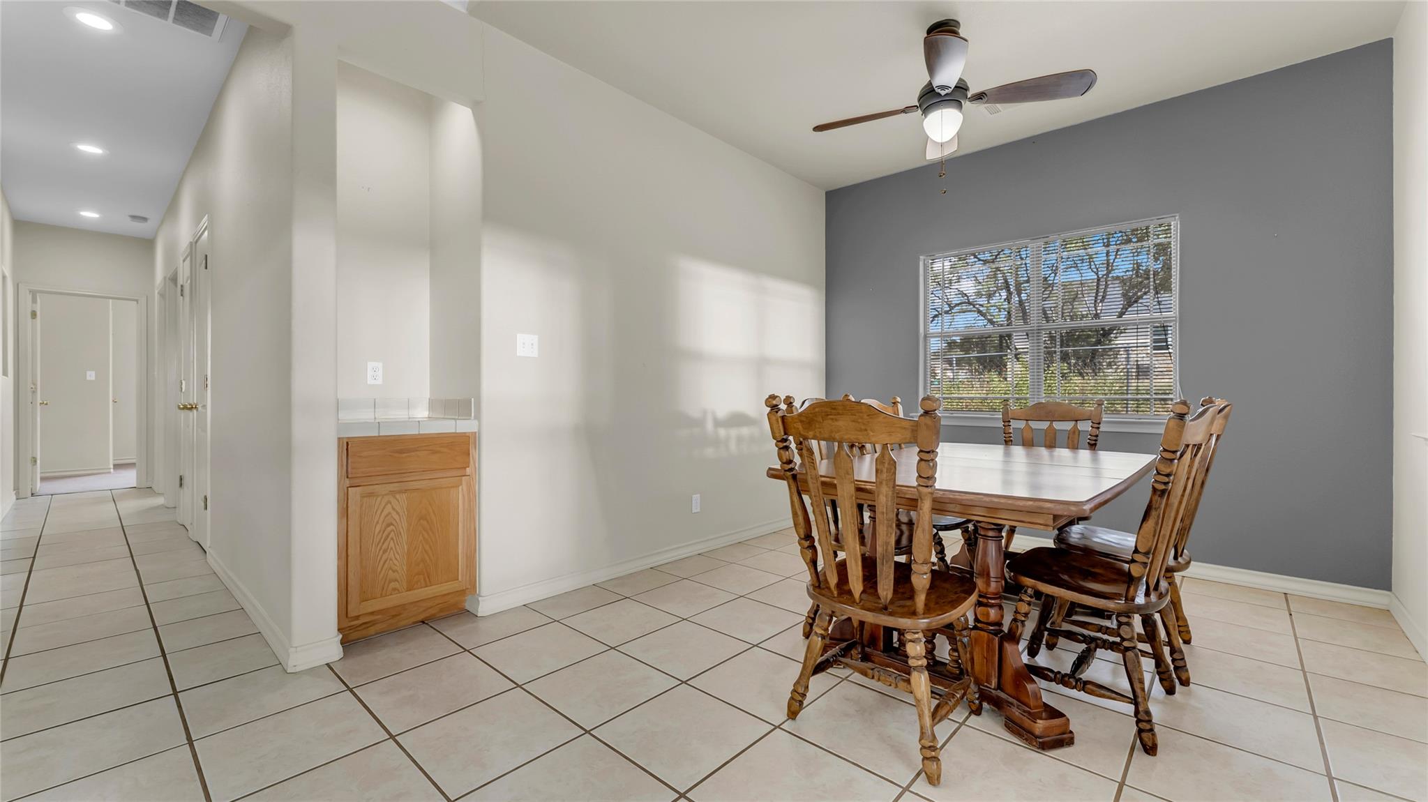 122 Eagle Point Dr, Kingsland, TX 78639