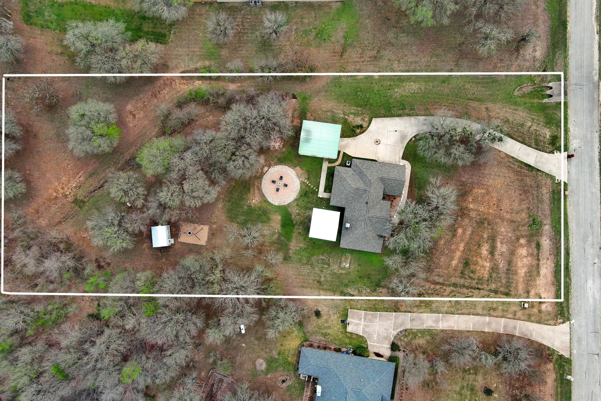 169 Palo Duro Dr, Cedar Creek, TX 78612