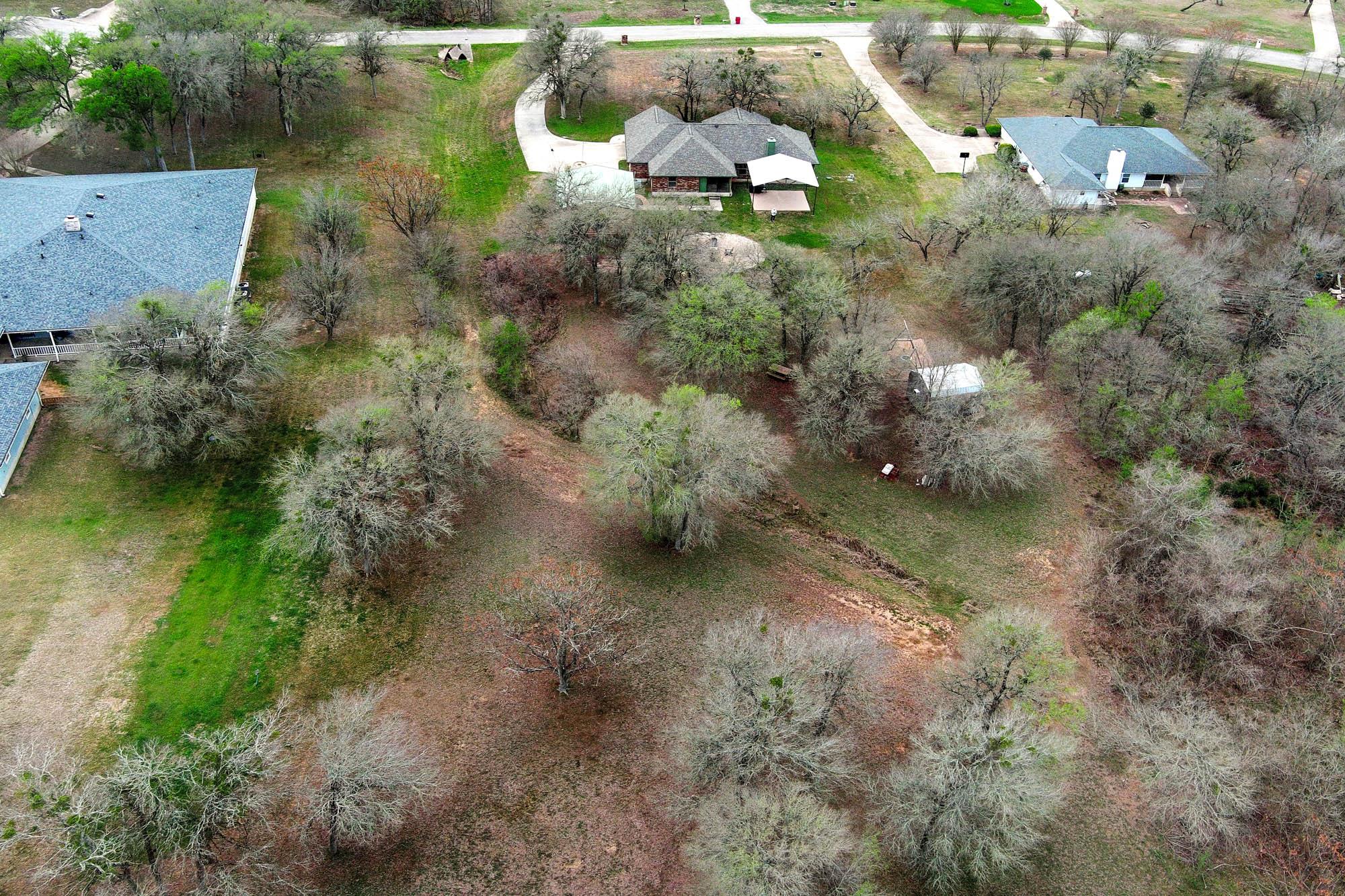 169 Palo Duro Dr, Cedar Creek, TX 78612