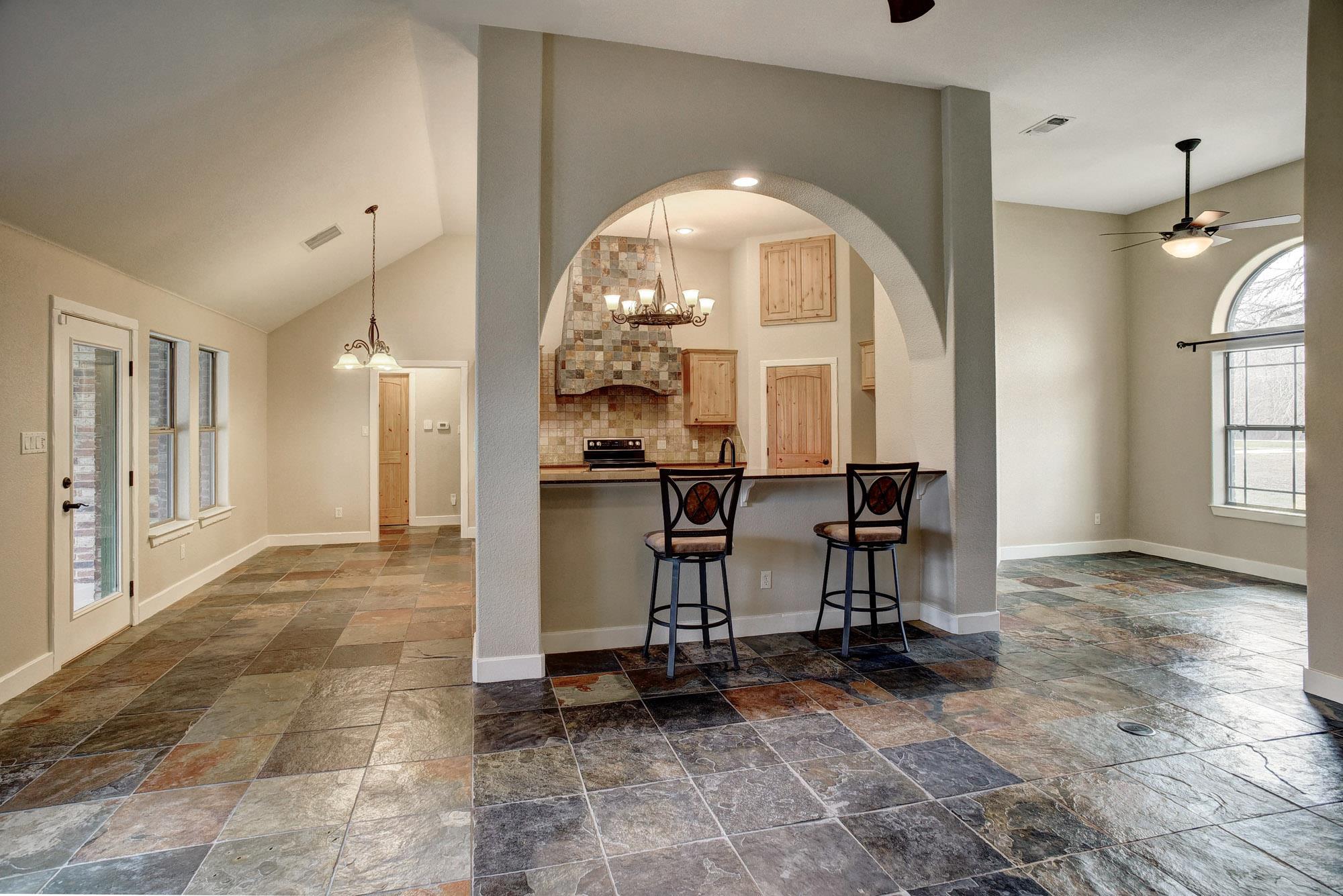 169 Palo Duro Dr, Cedar Creek, TX 78612