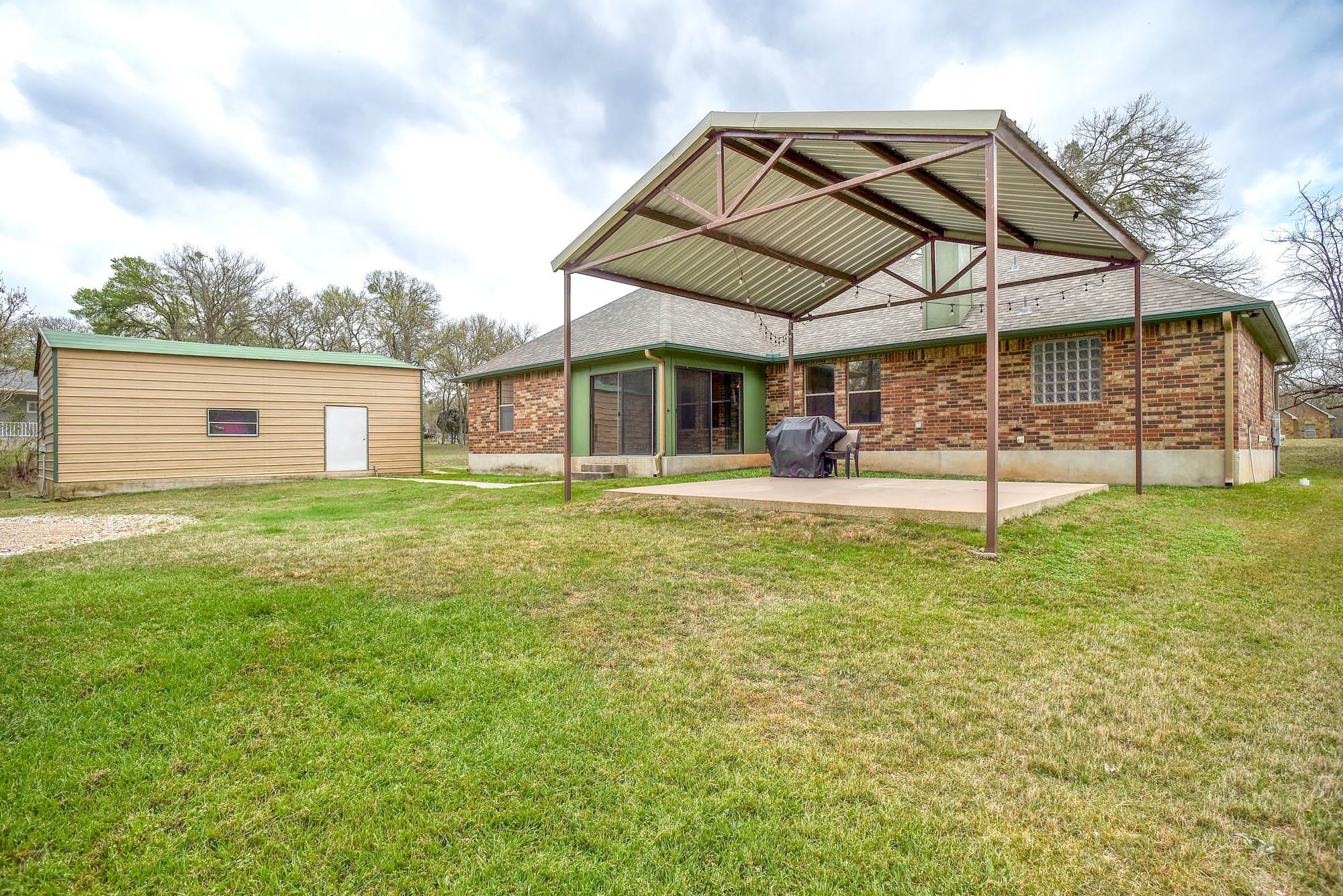 169 Palo Duro Dr, Cedar Creek, TX 78612