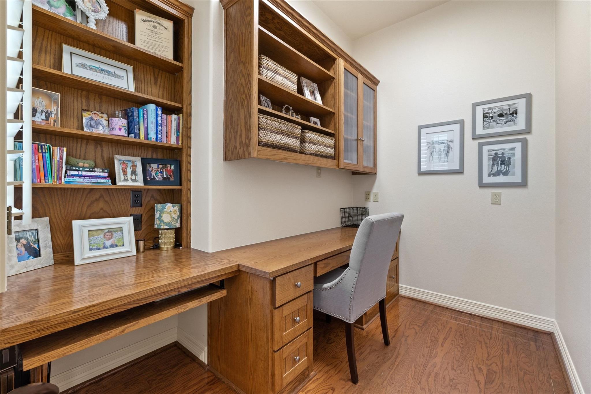 5 Water Front Ave, Lakeway, TX 78734