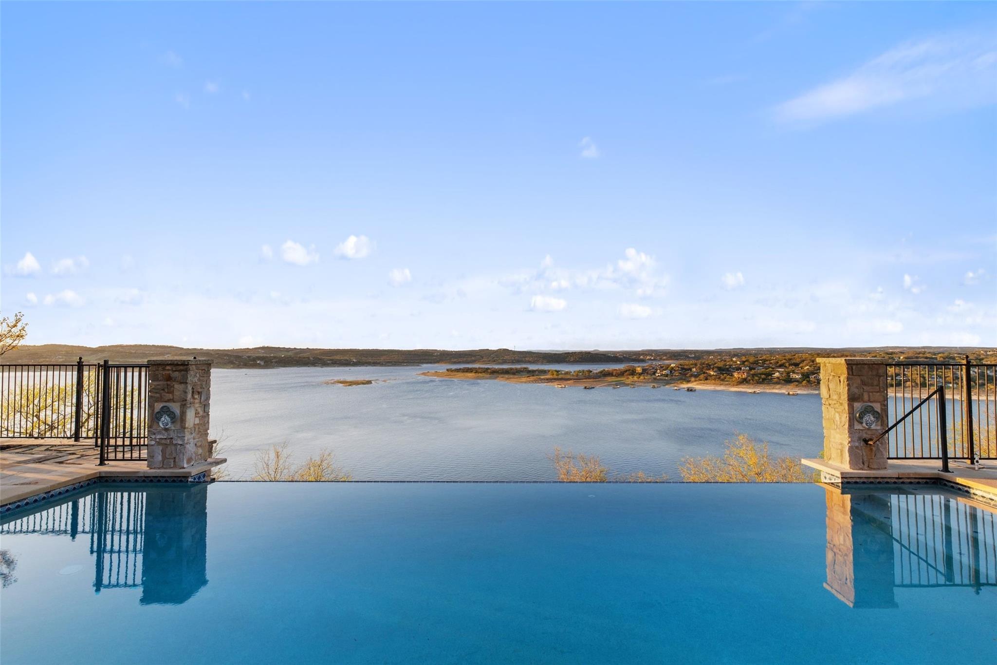 5 Water Front Ave, Lakeway, TX 78734