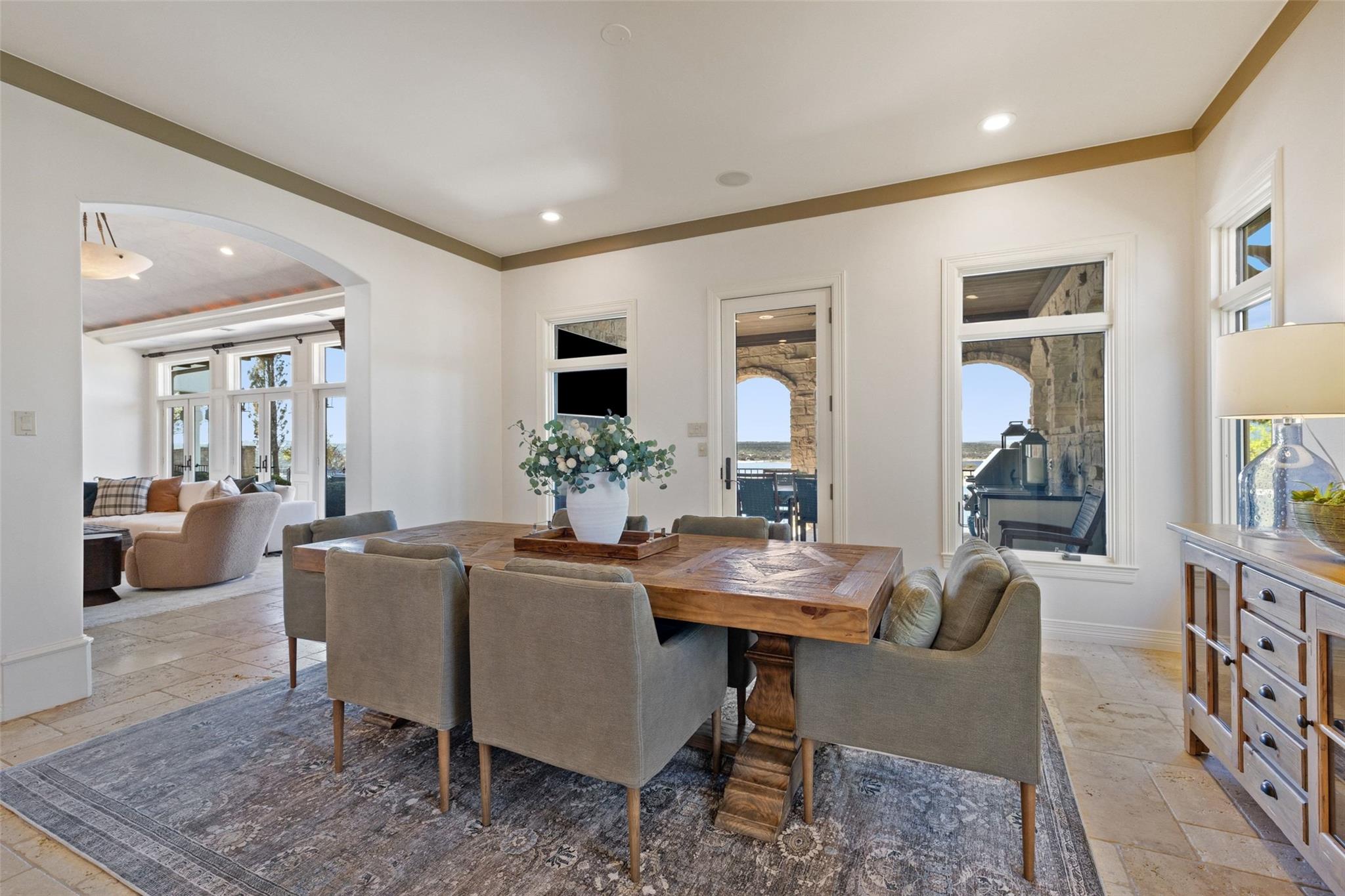 5 Water Front Ave, Lakeway, TX 78734