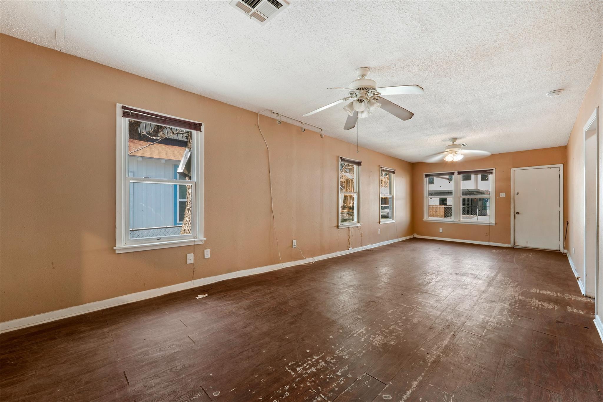 1507 1/2 Holly St, Austin, TX 78702