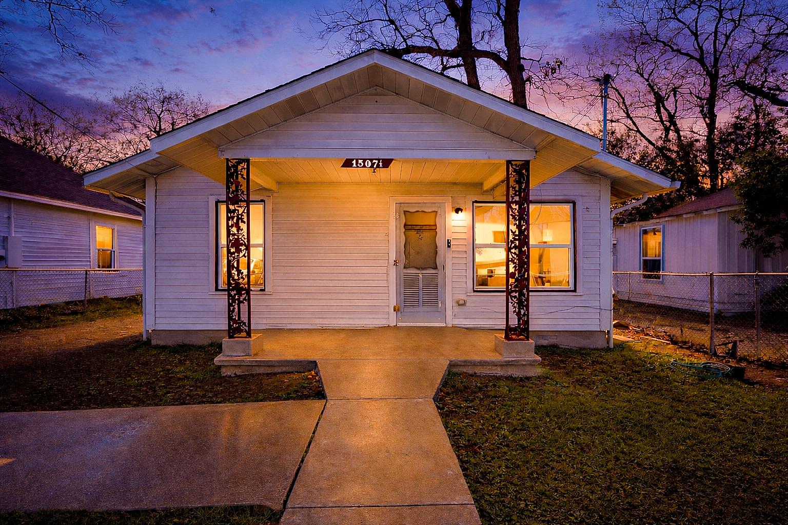 1507 1/2 Holly St, Austin, TX 78702