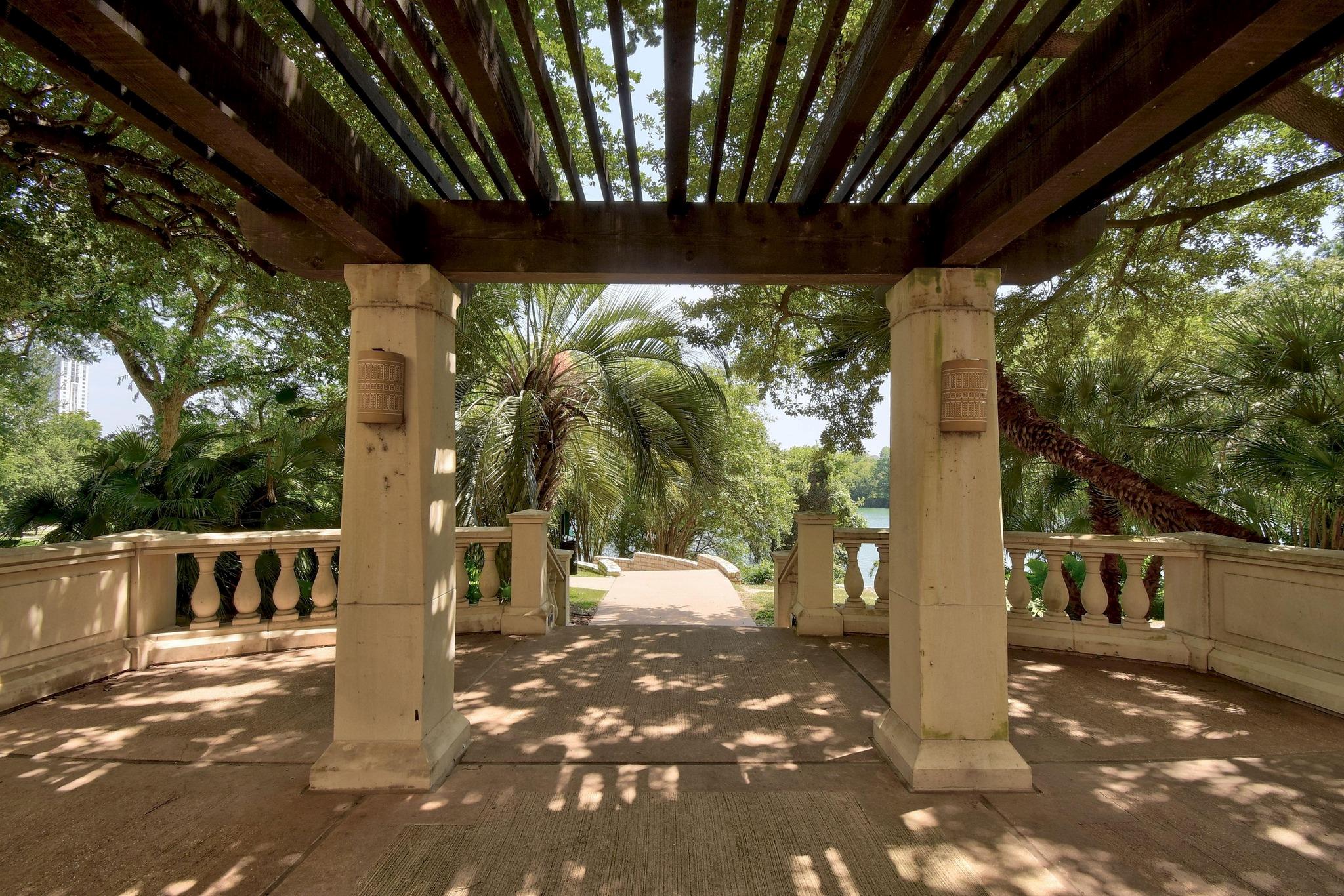 300 Bowie St # 2902, Austin, TX 78703