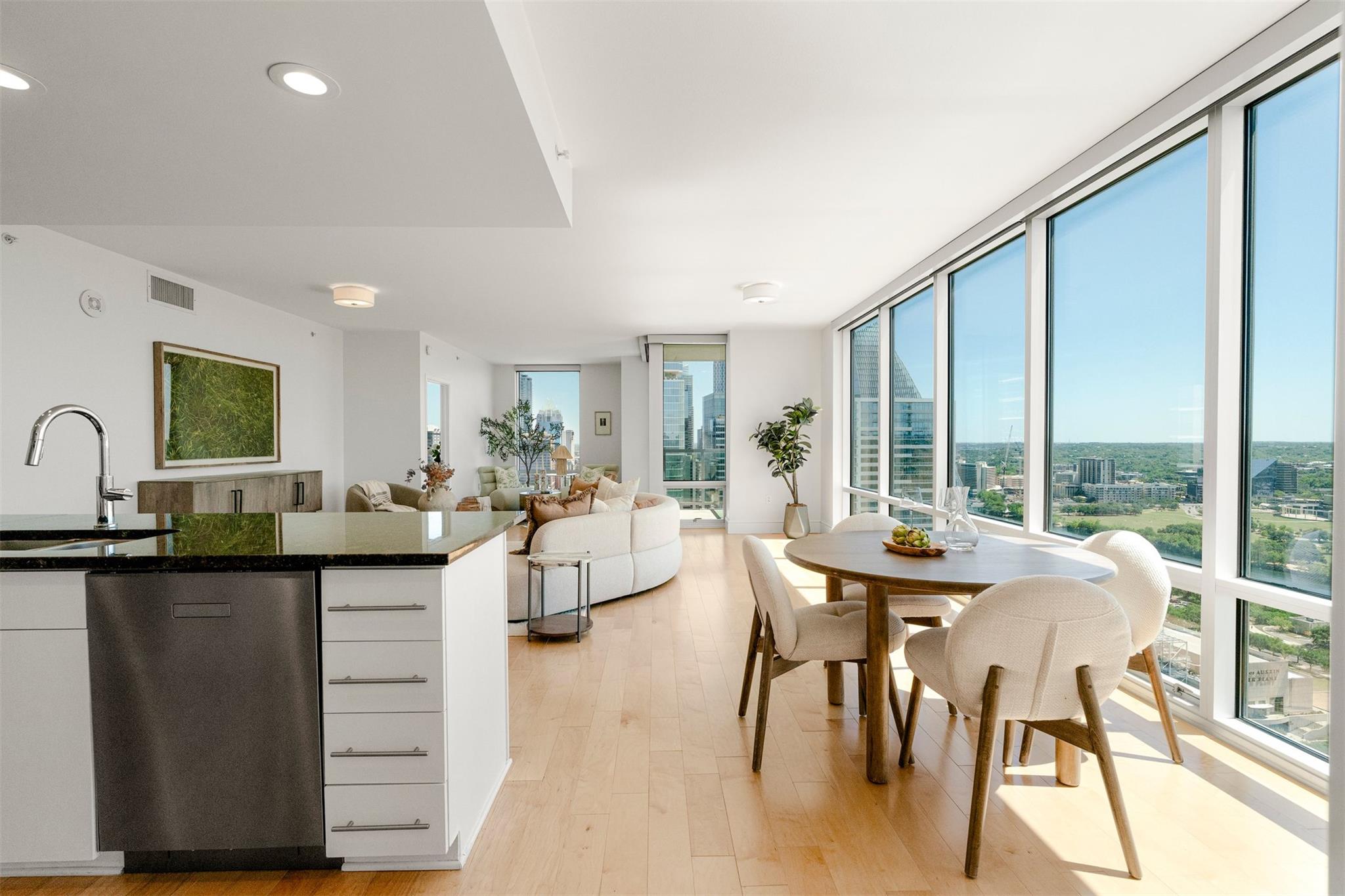 300 Bowie St # 2902, Austin, TX 78703