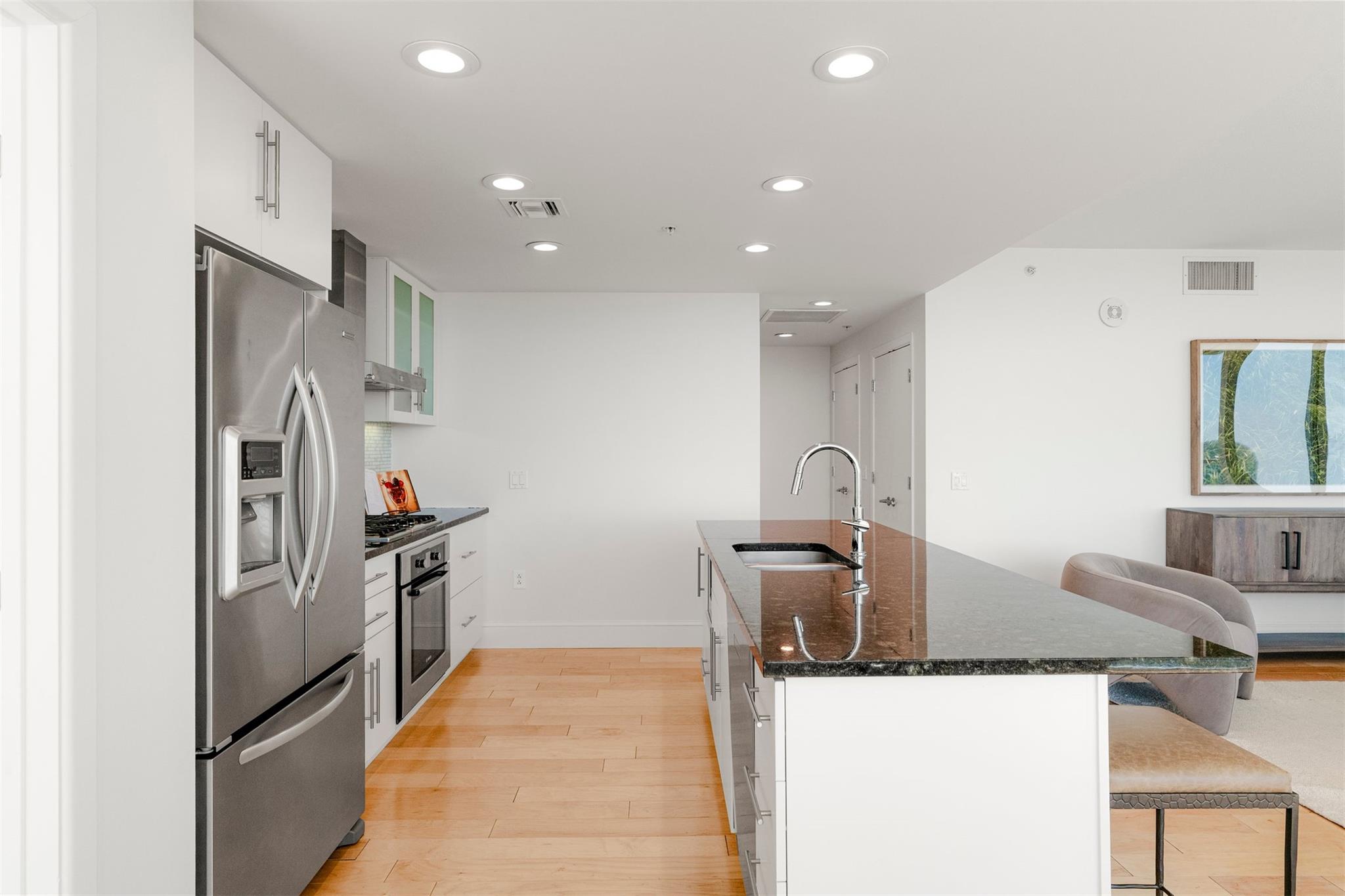 300 Bowie St # 2902, Austin, TX 78703