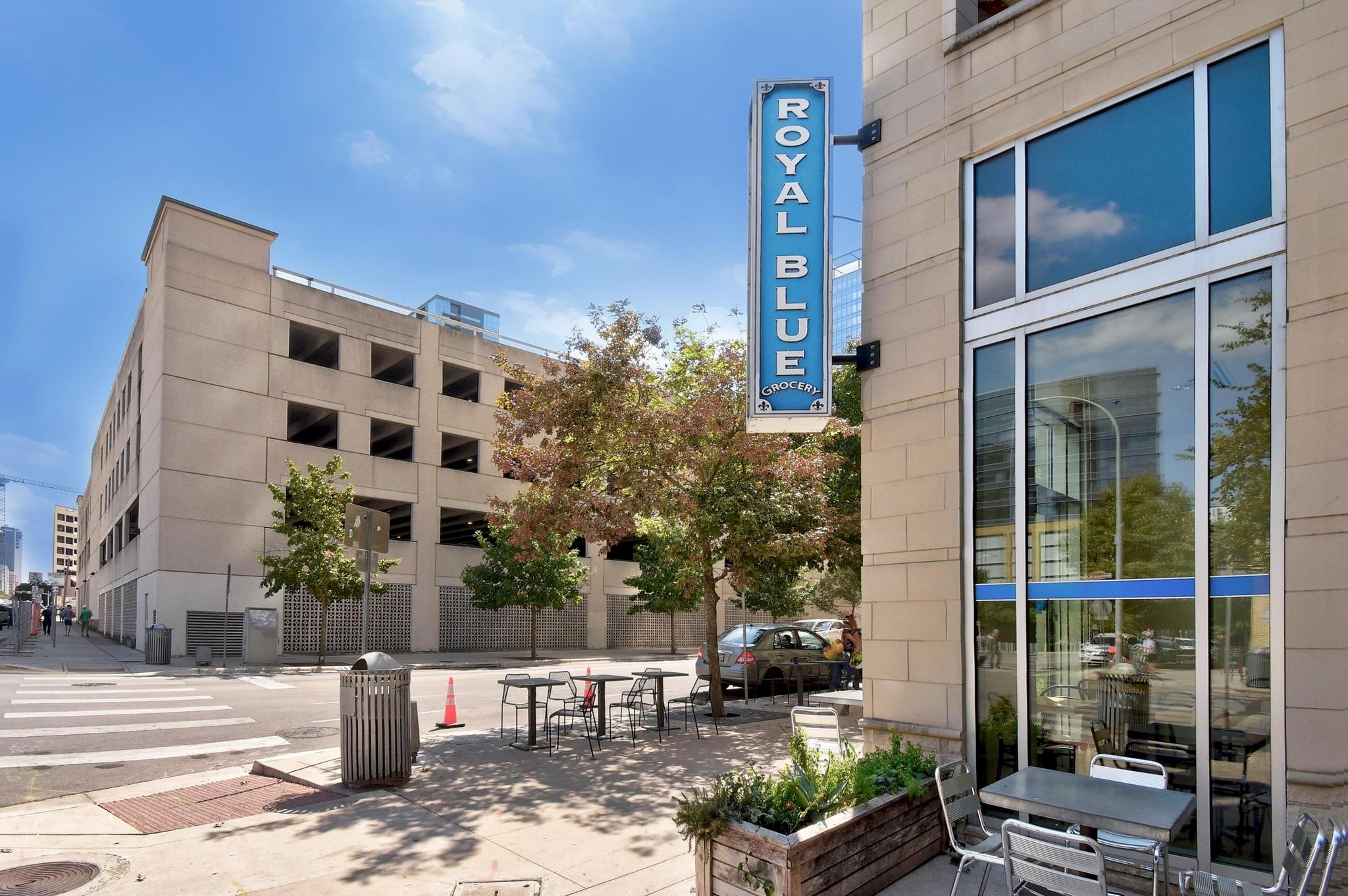 300 Bowie St # 2902, Austin, TX 78703