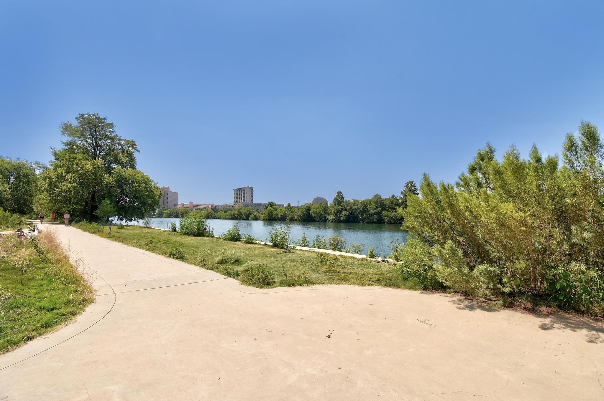 300 Bowie St # 2902, Austin, TX 78703